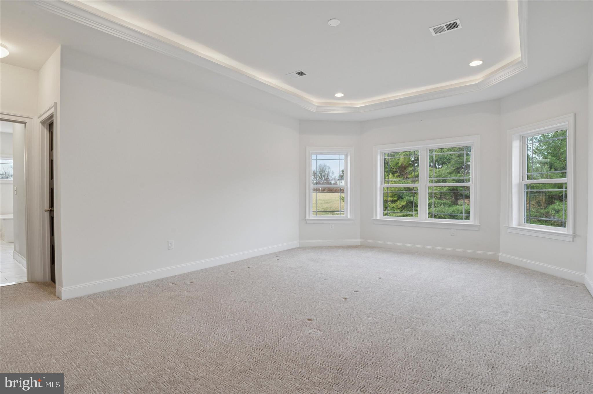 LEXINGTON POINTE - Residential