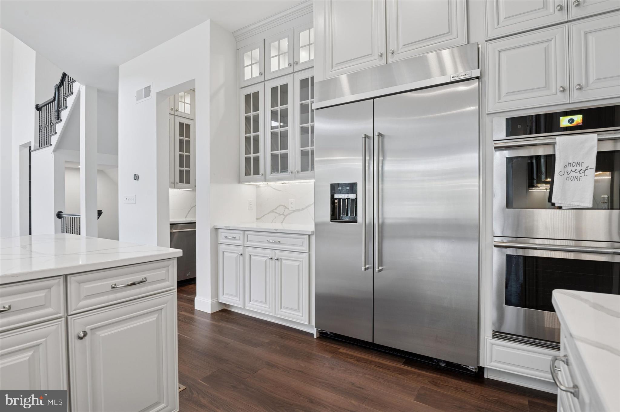 LEXINGTON POINTE - Residential