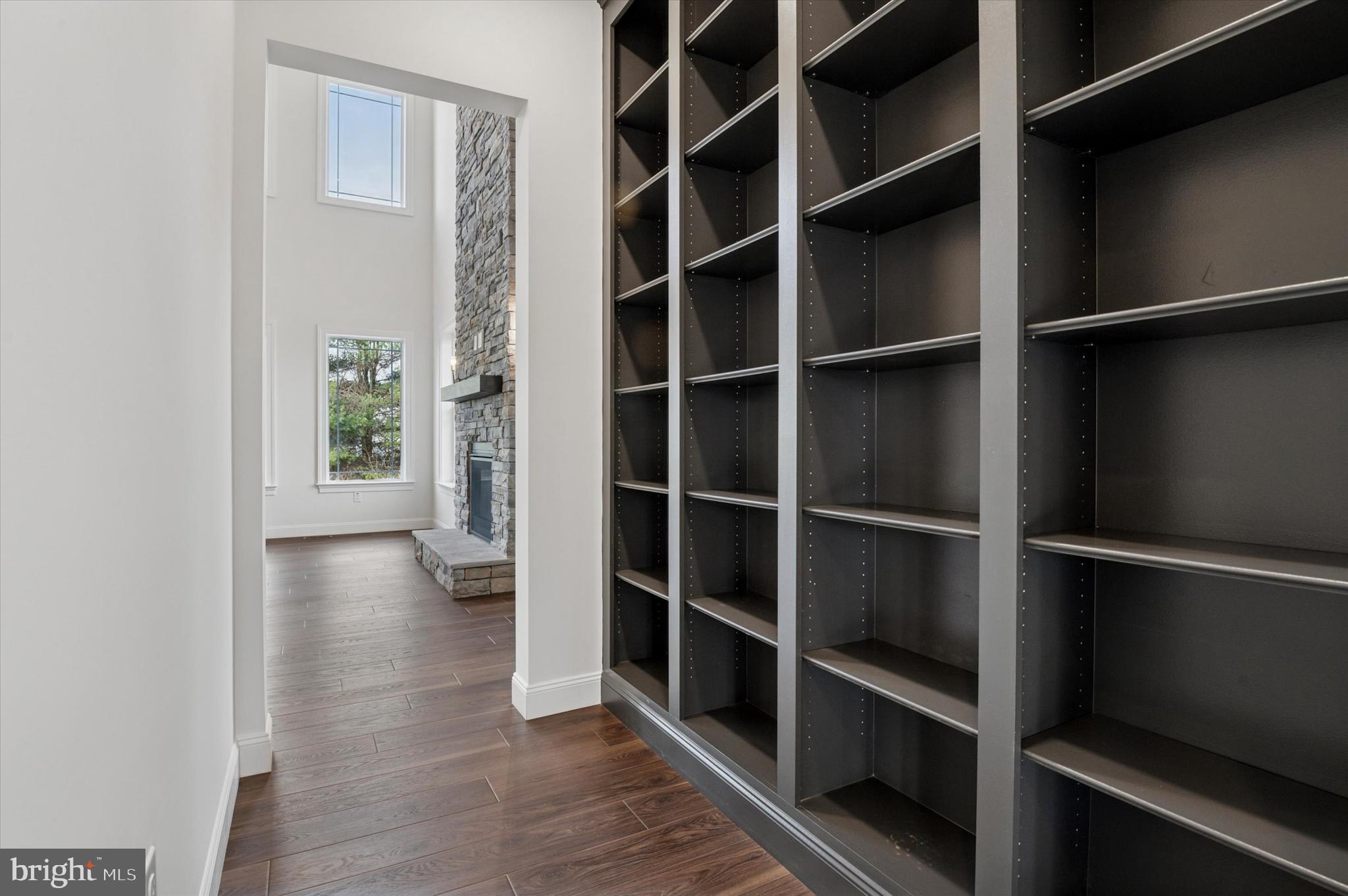 LEXINGTON POINTE - Residential