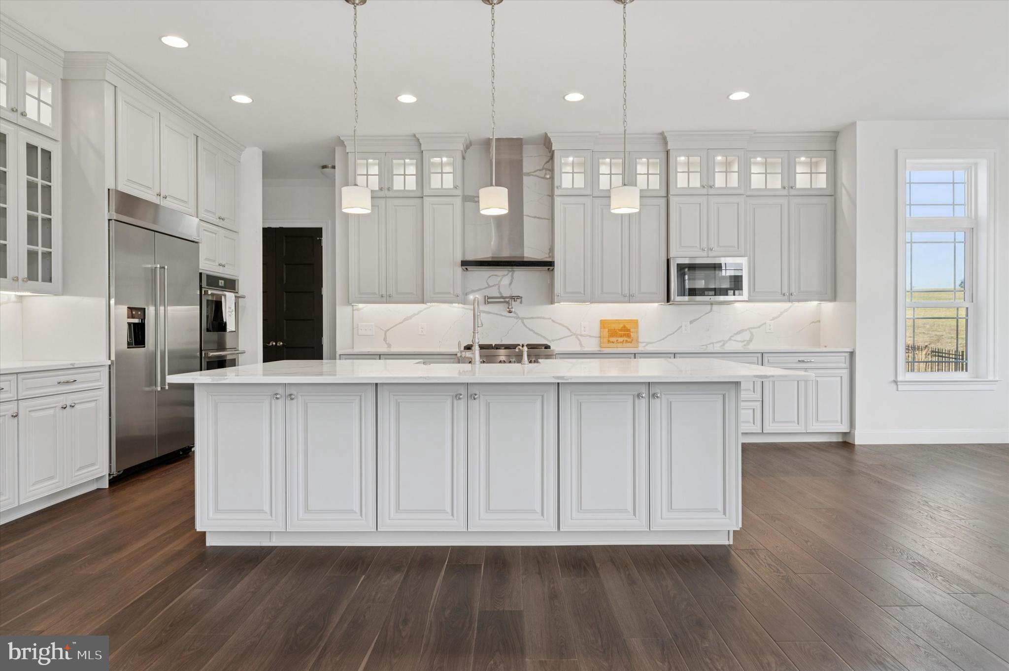 LEXINGTON POINTE - Residential