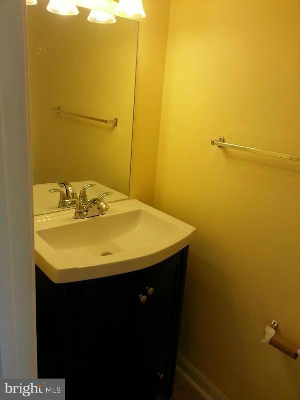 APPLEGATE CONDO - Residential