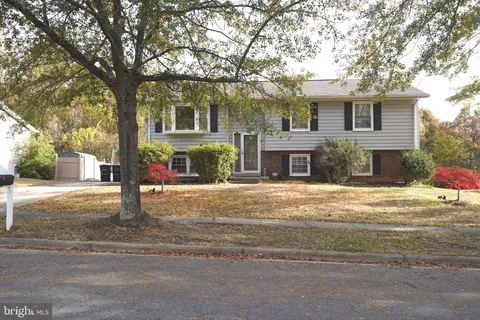 2404 Old Fort Hills Drive, Fort Washington, MD MLS: MDPG2181848