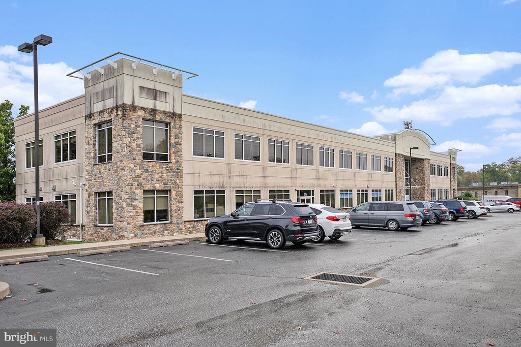Photo of 2901 Dutton Mill Road #210, ASTON, PA 19014 (MLS # PADE2102082)