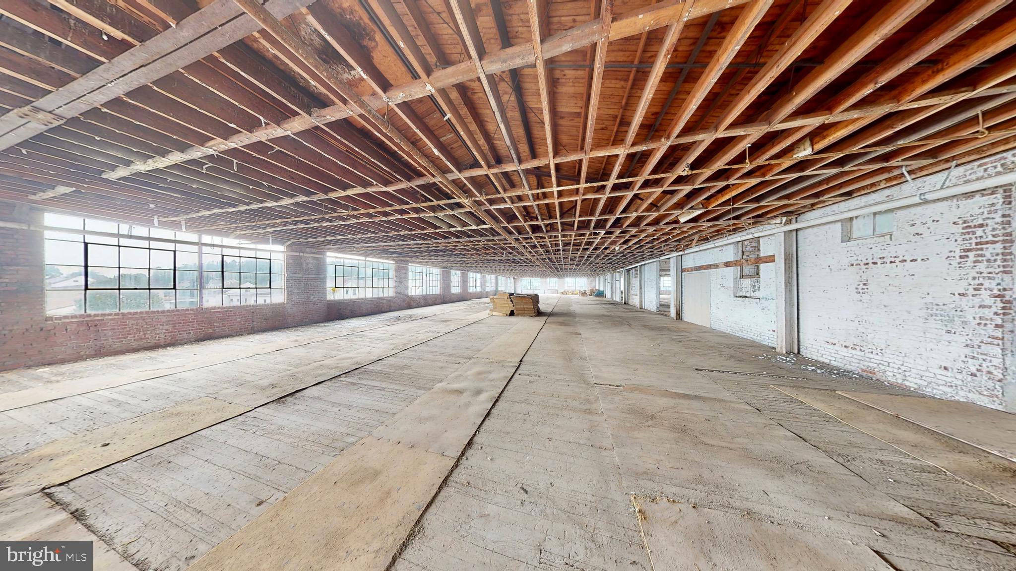 0 OAK & BROAD MOUNTAIN AVE