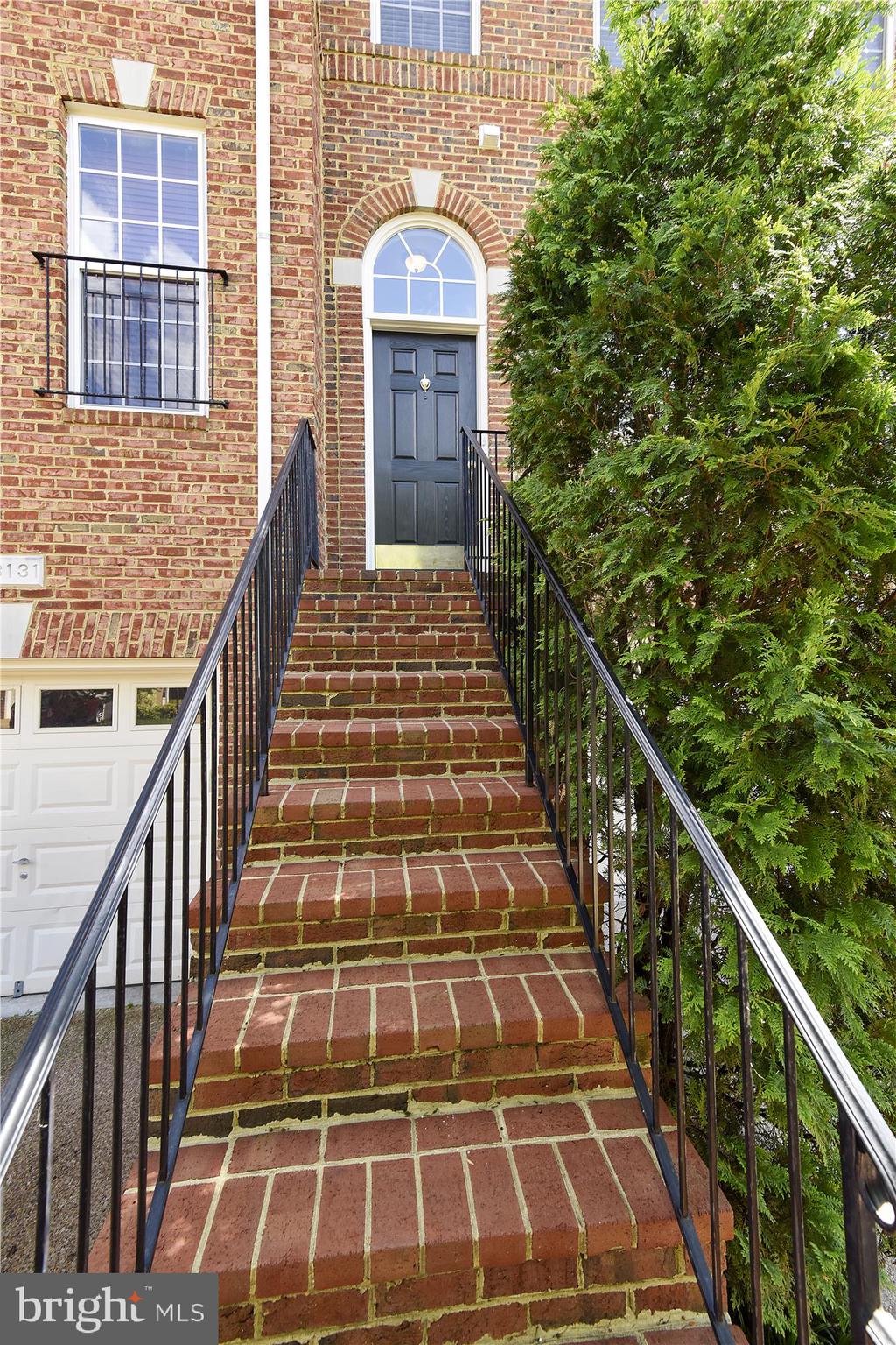 BROADLANDS SOUTH - Residential