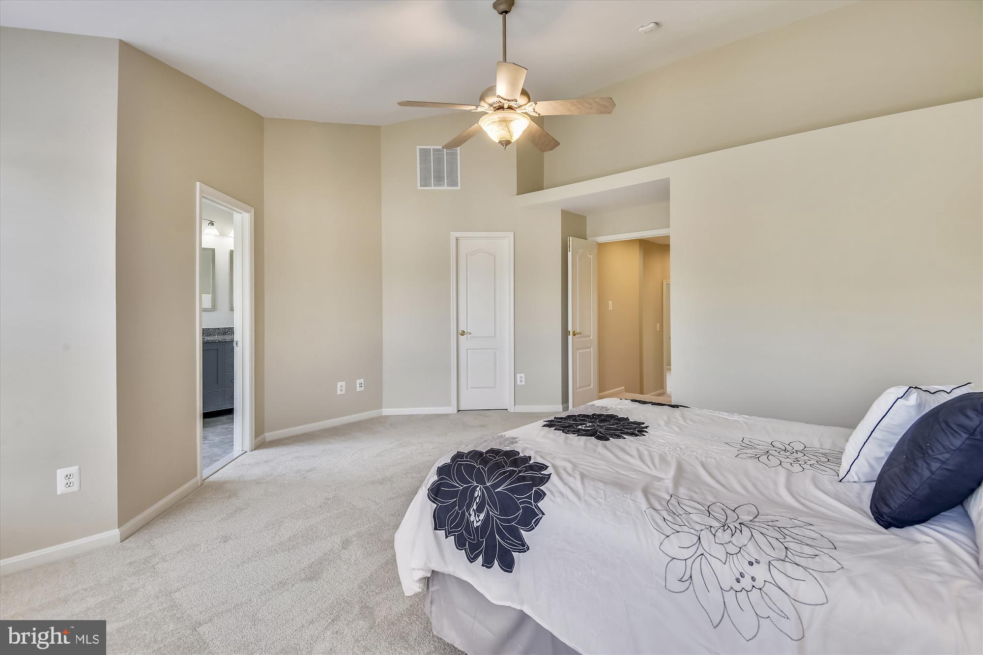 BROADLANDS SOUTH - Residential