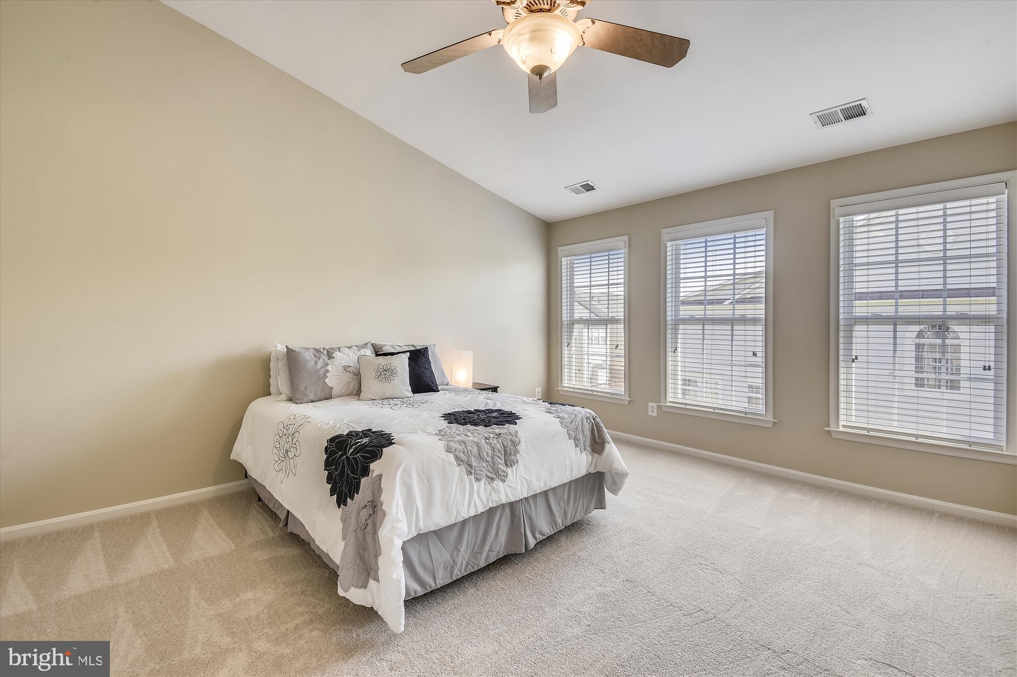 BROADLANDS SOUTH - Residential