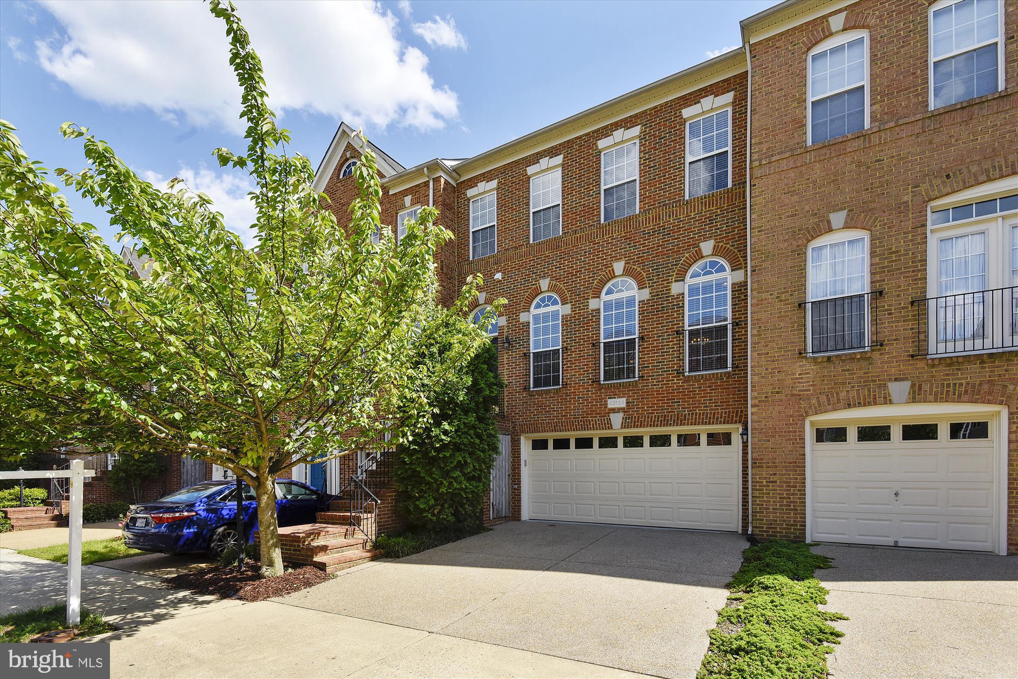 BROADLANDS SOUTH - Residential