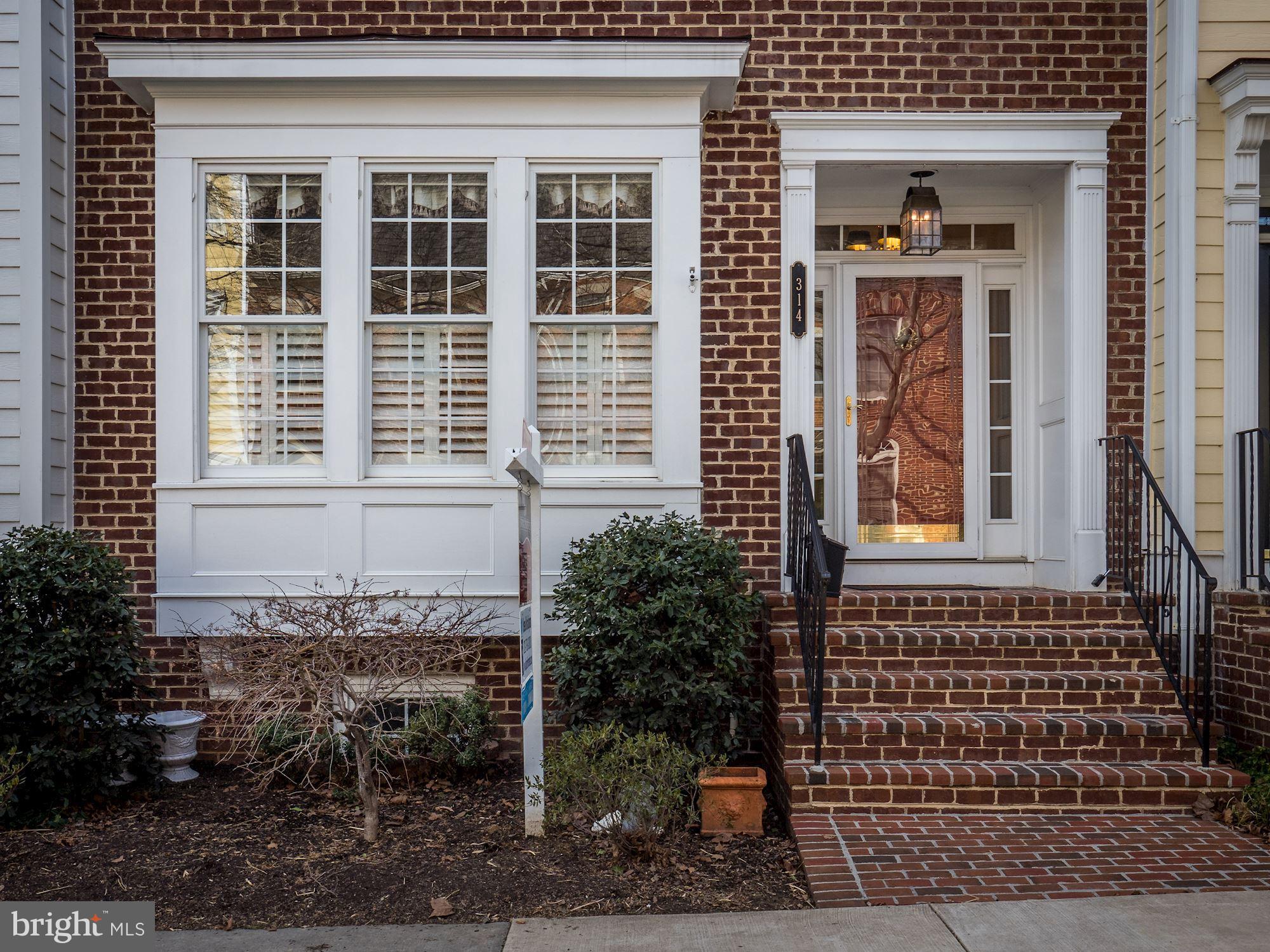 KENTLANDS MIDTOWN - Residential