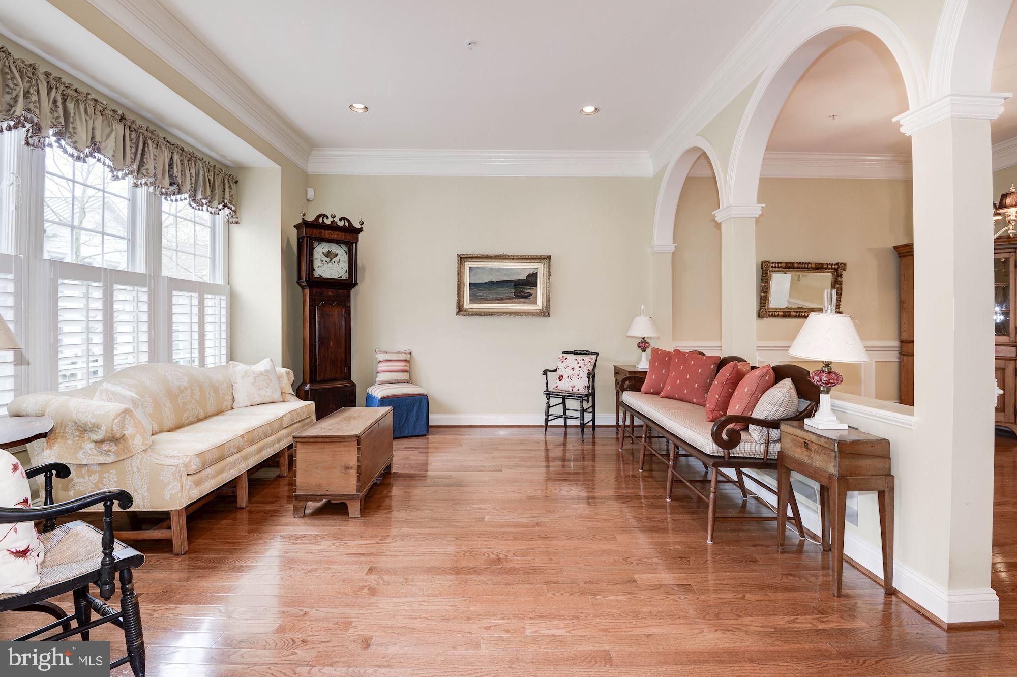 KENTLANDS MIDTOWN - Residential