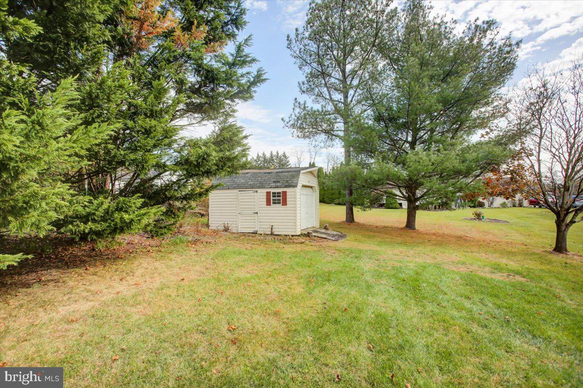 LARASH MANOR - Residential