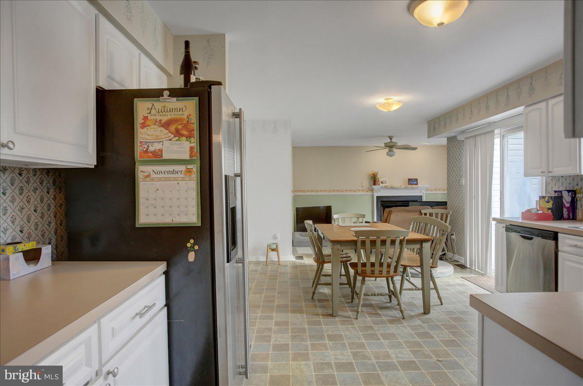 LARASH MANOR - Residential