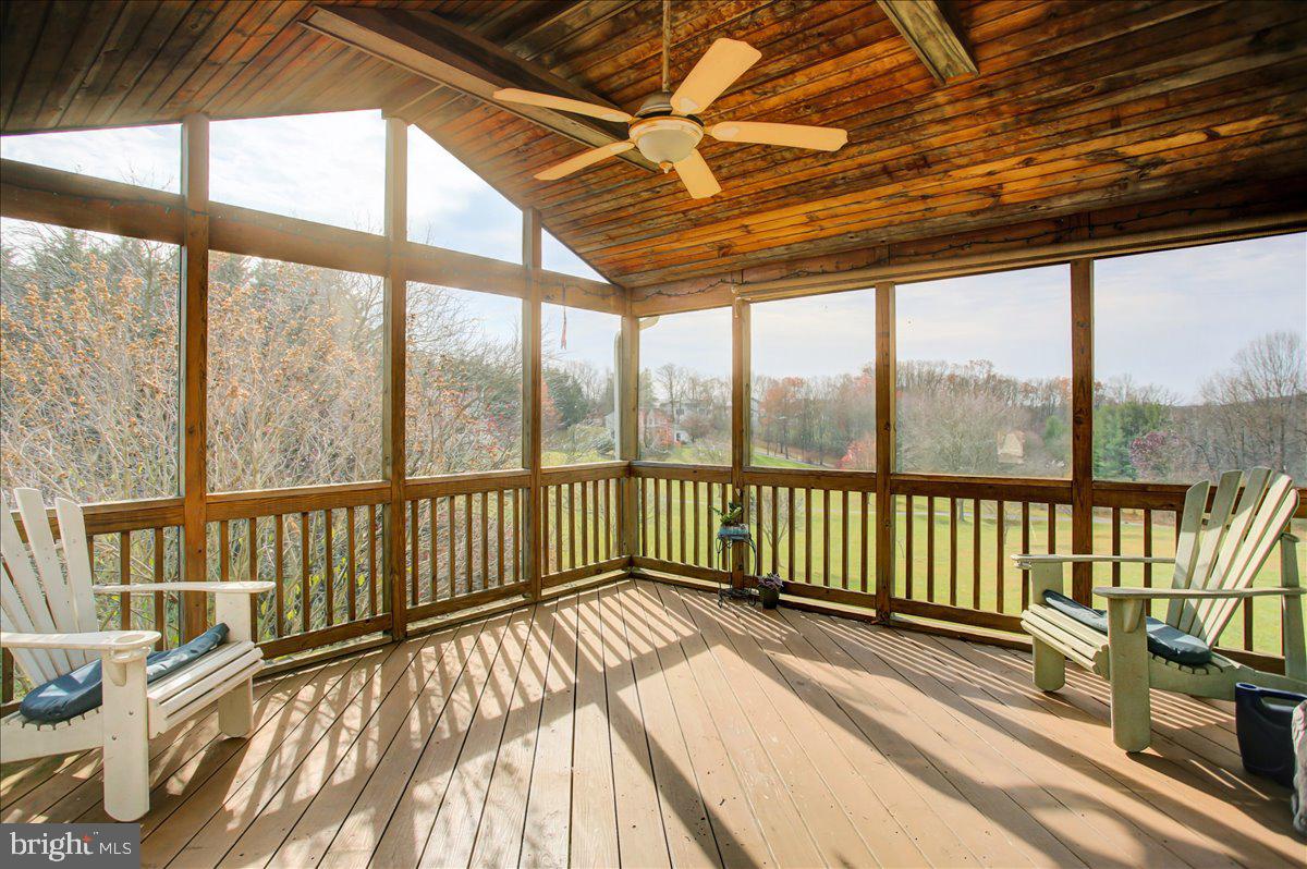 LARASH MANOR - Residential