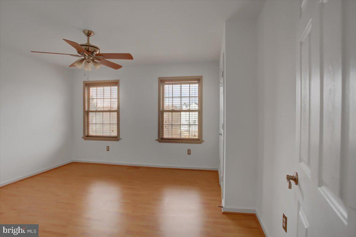 LARASH MANOR - Residential