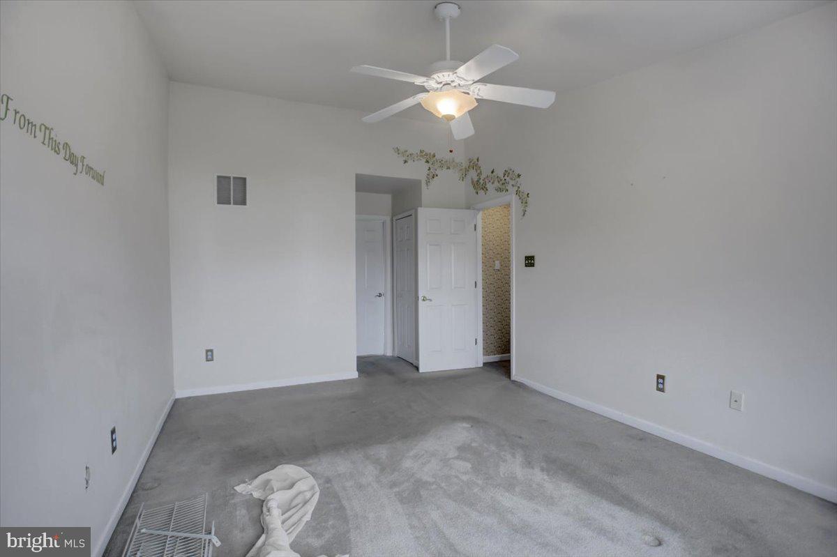 LARASH MANOR - Residential