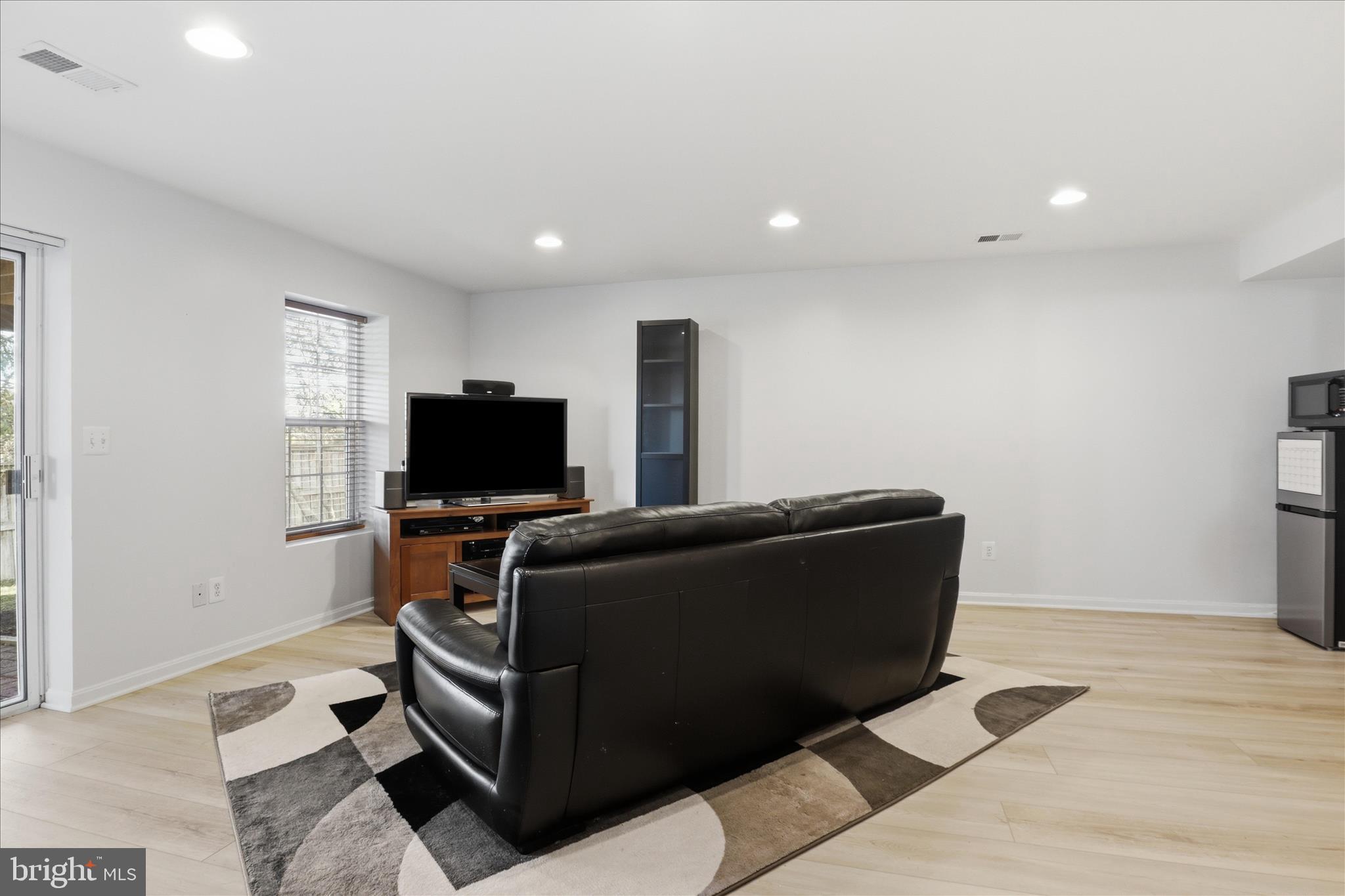 BROADLANDS - Residential