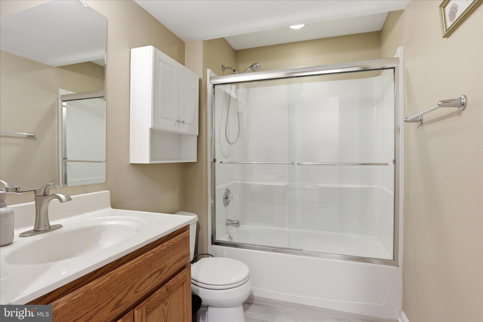 BROADLANDS - Residential