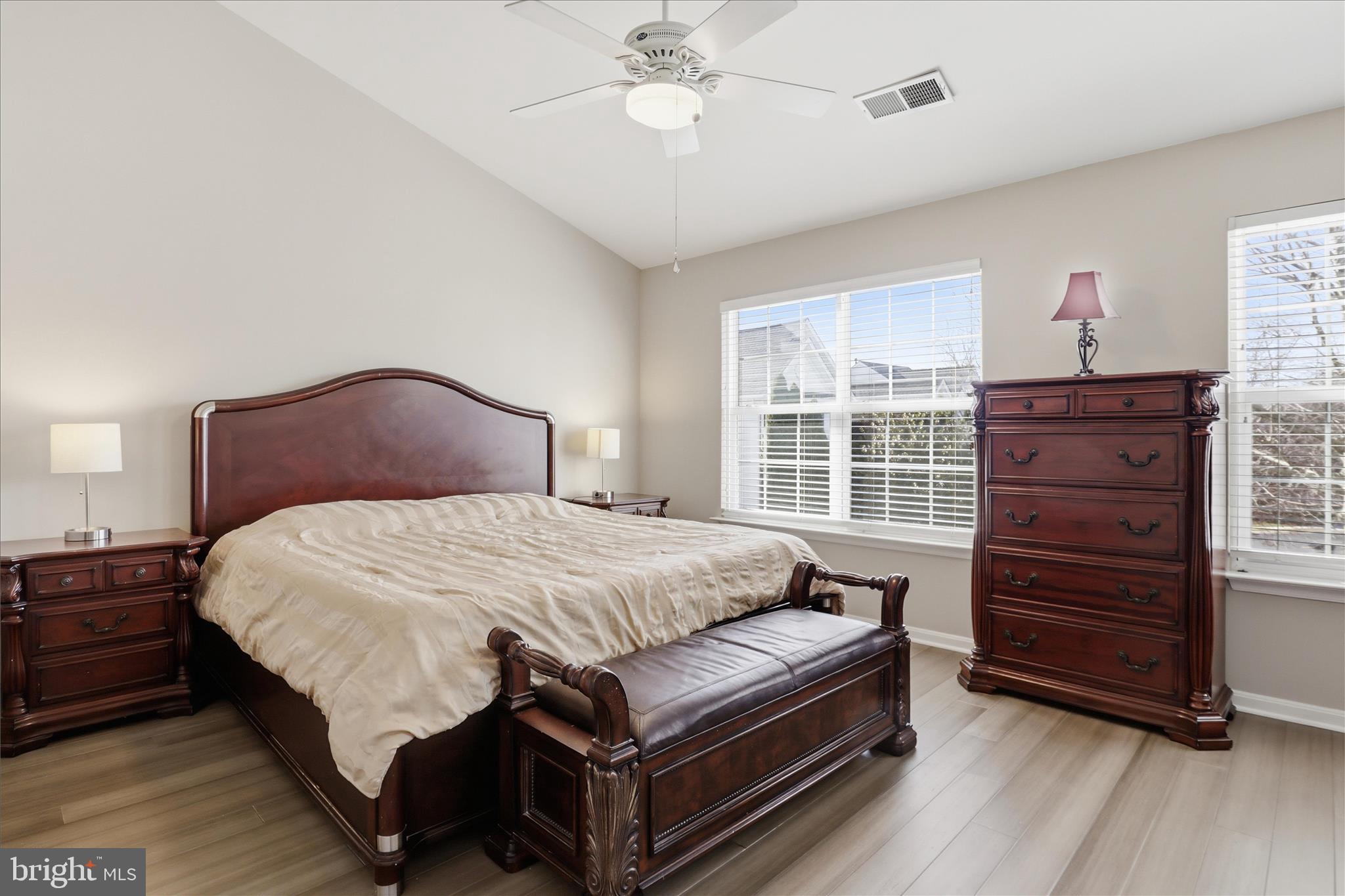 BROADLANDS - Residential