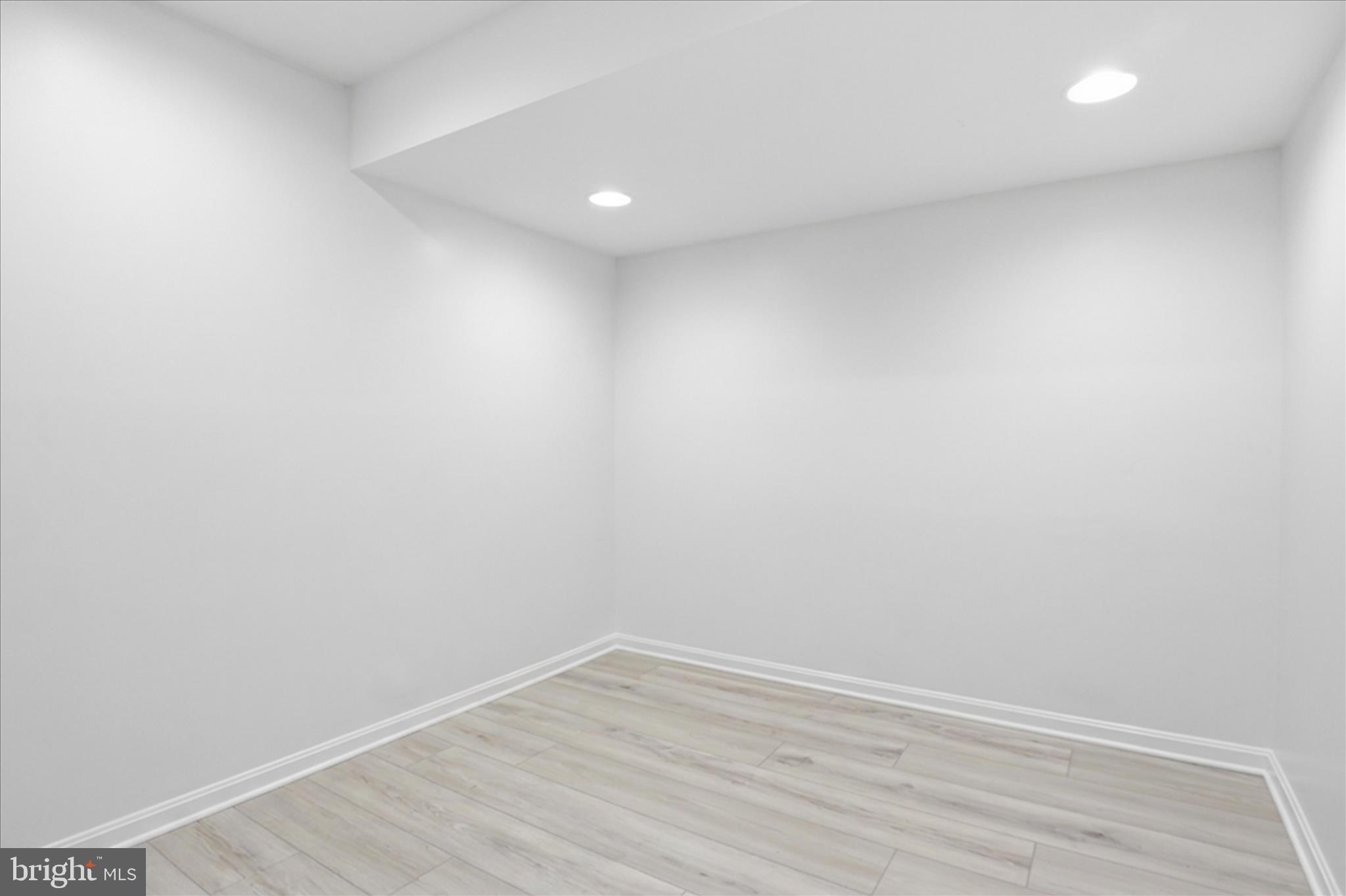 BROADLANDS - Residential