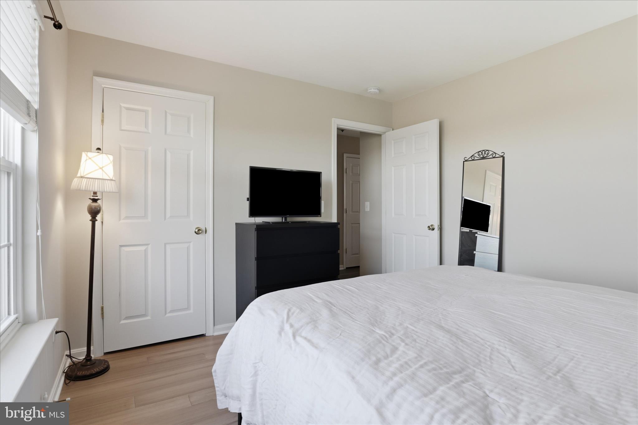 BROADLANDS - Residential