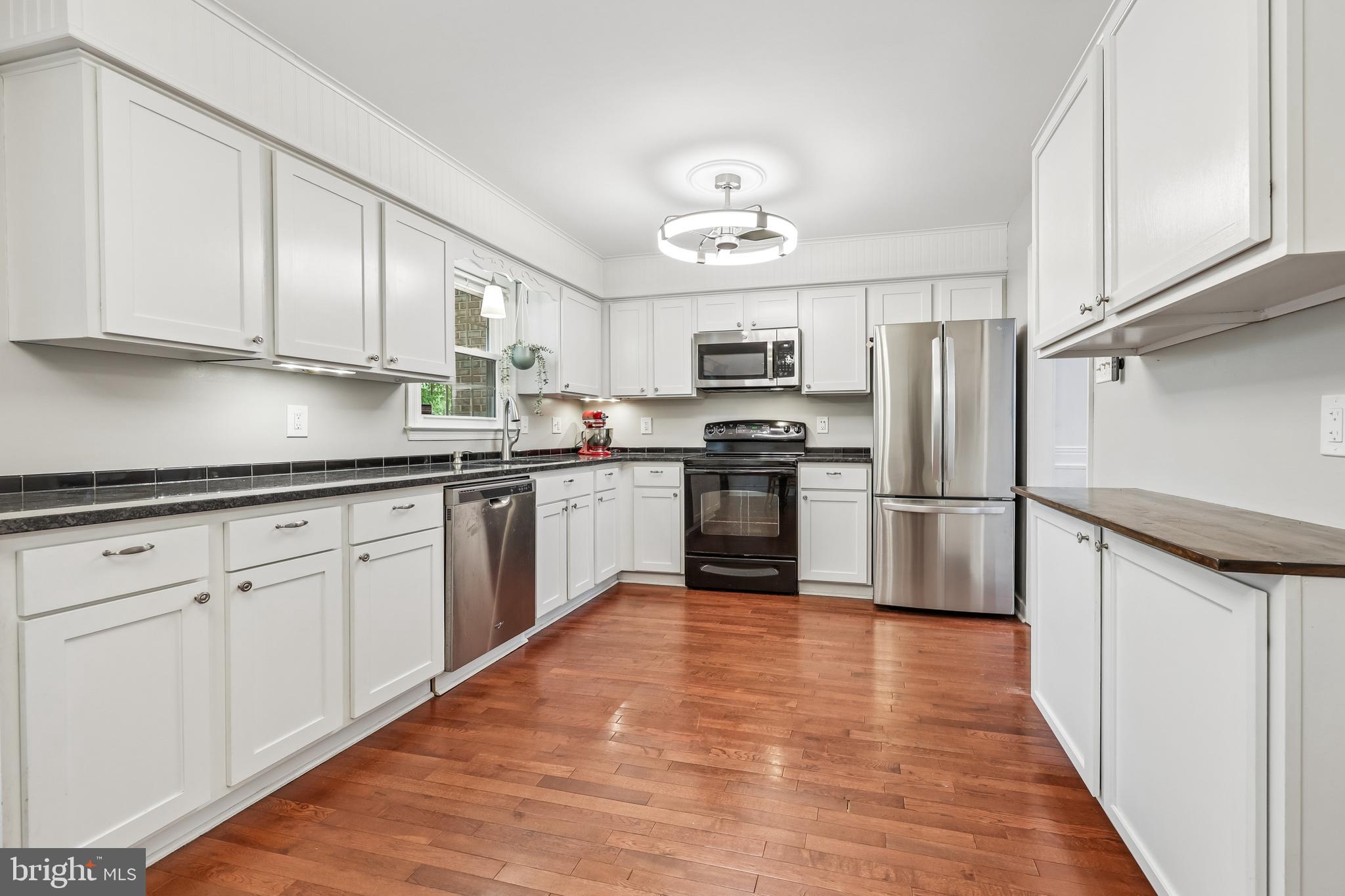 11358 CROMWELL COURT