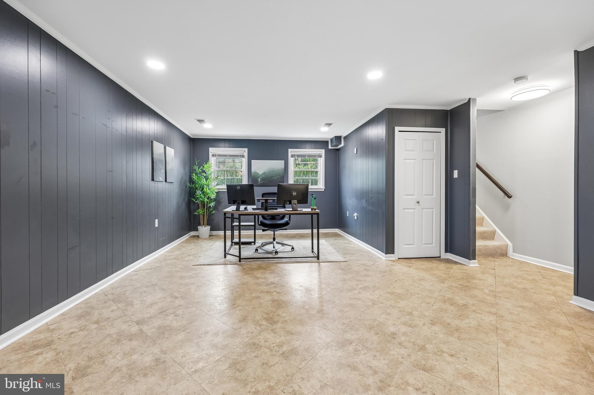 11358 CROMWELL COURT