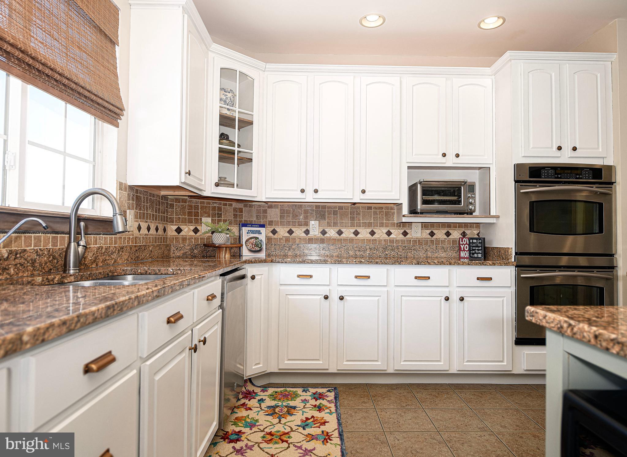 CENTENNIAL OAKS - Residential