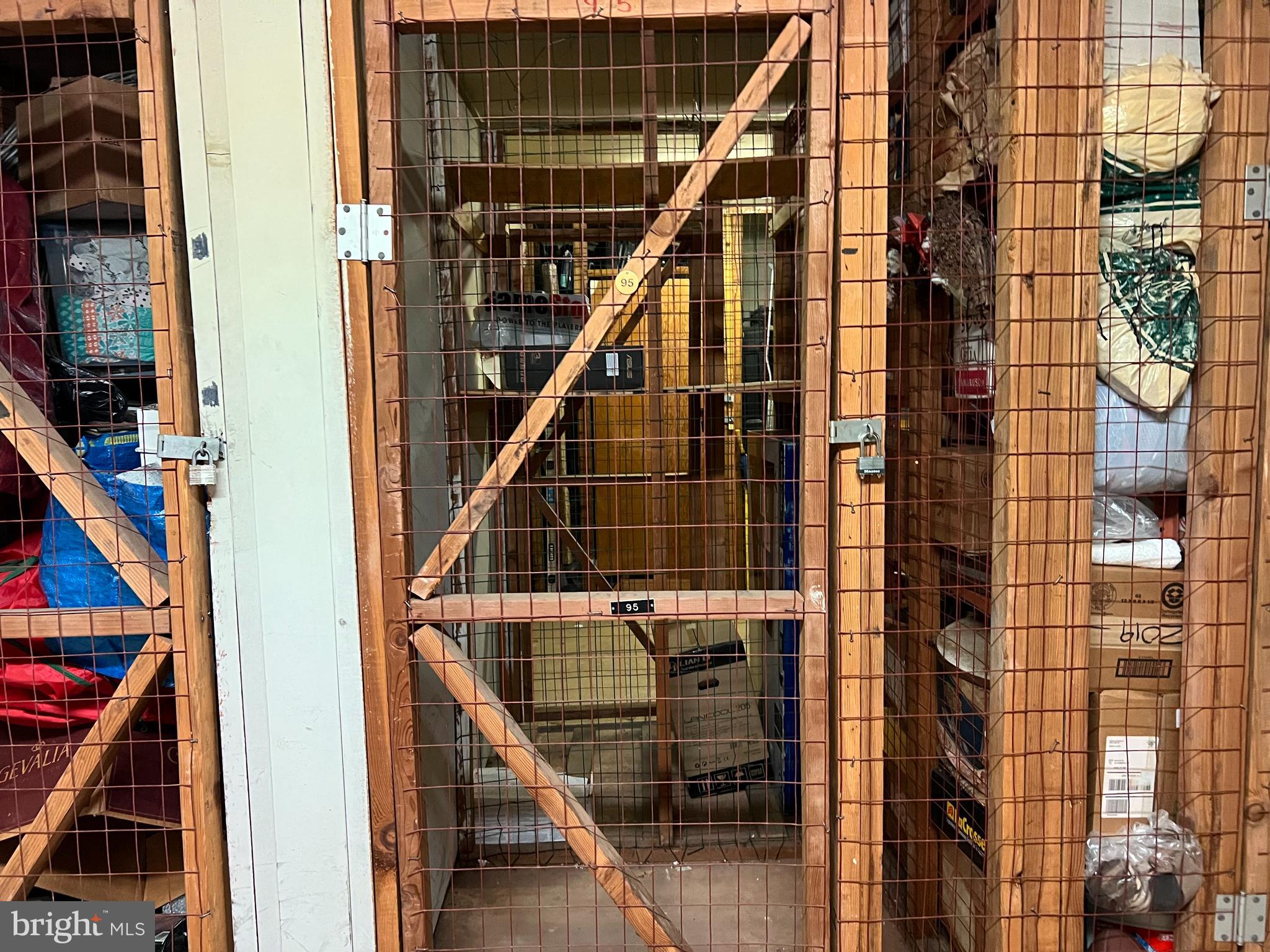 GLENHARDIE - Residential Lease