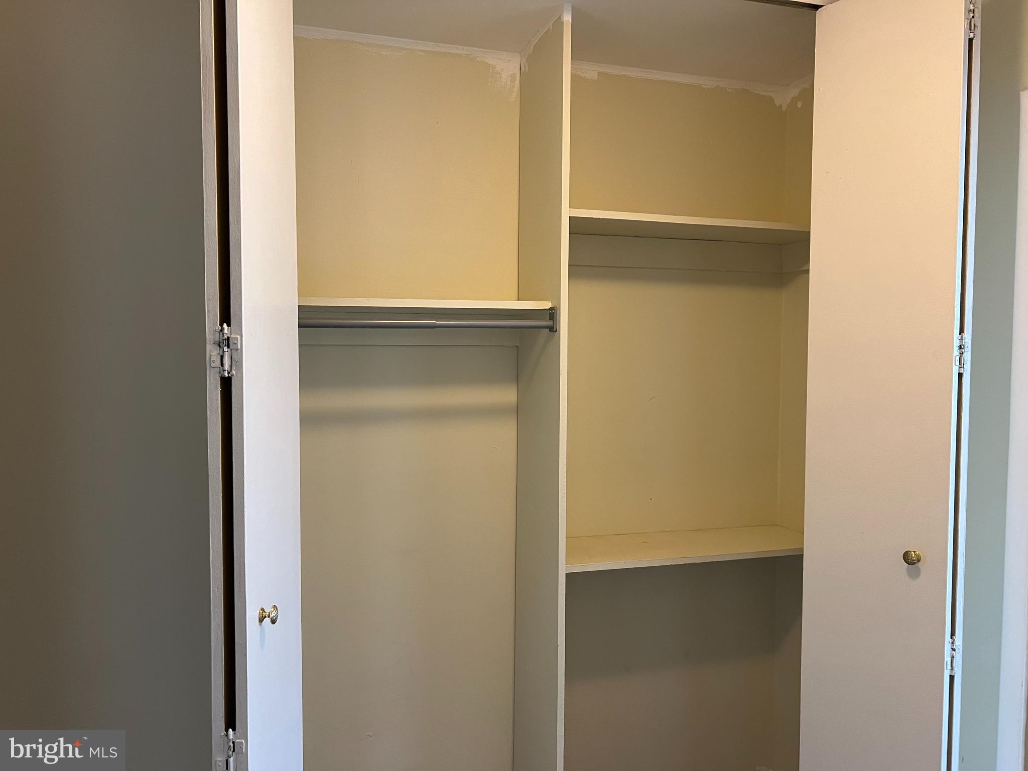 GLENHARDIE - Residential Lease