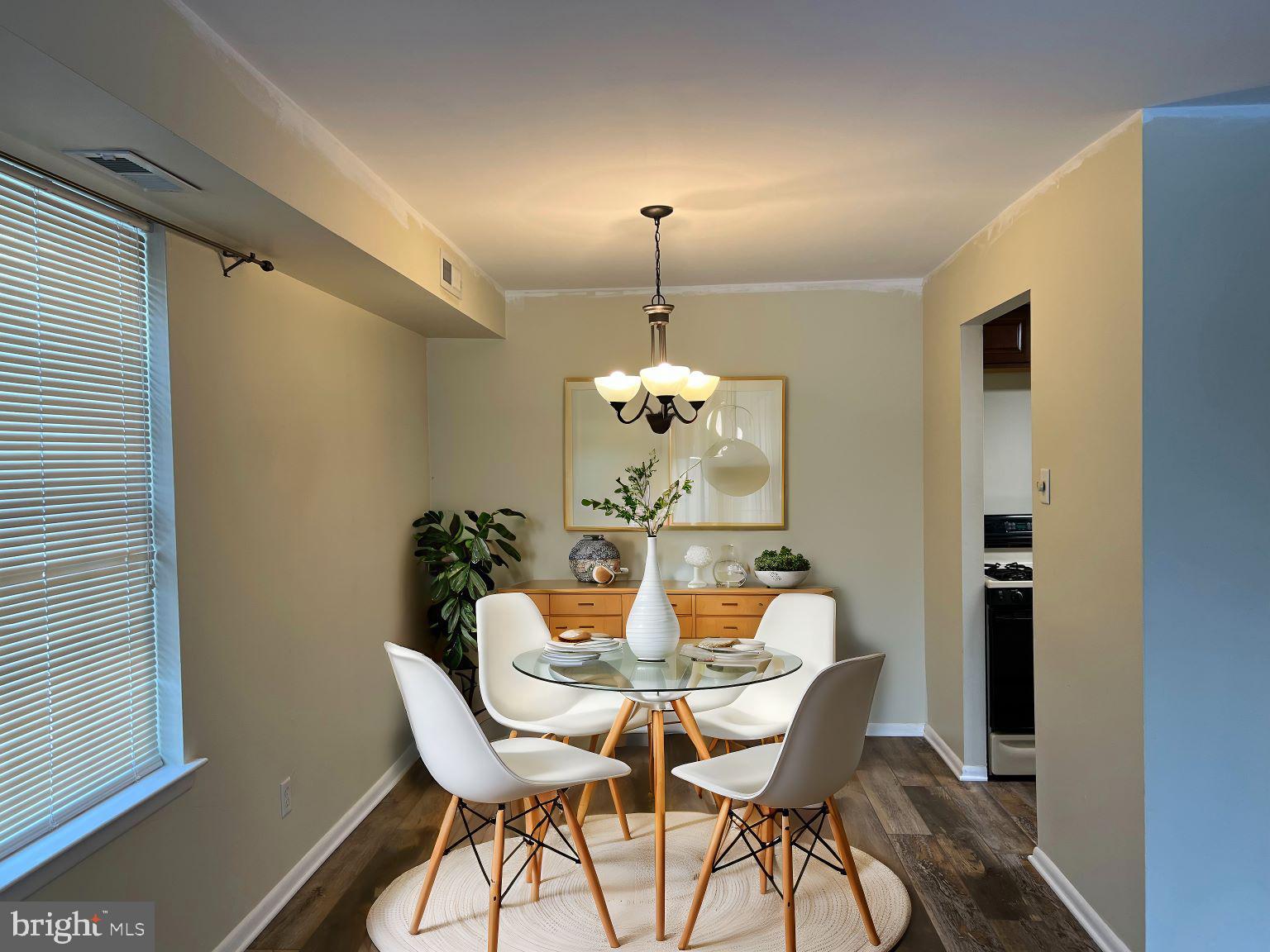 GLENHARDIE - Residential Lease