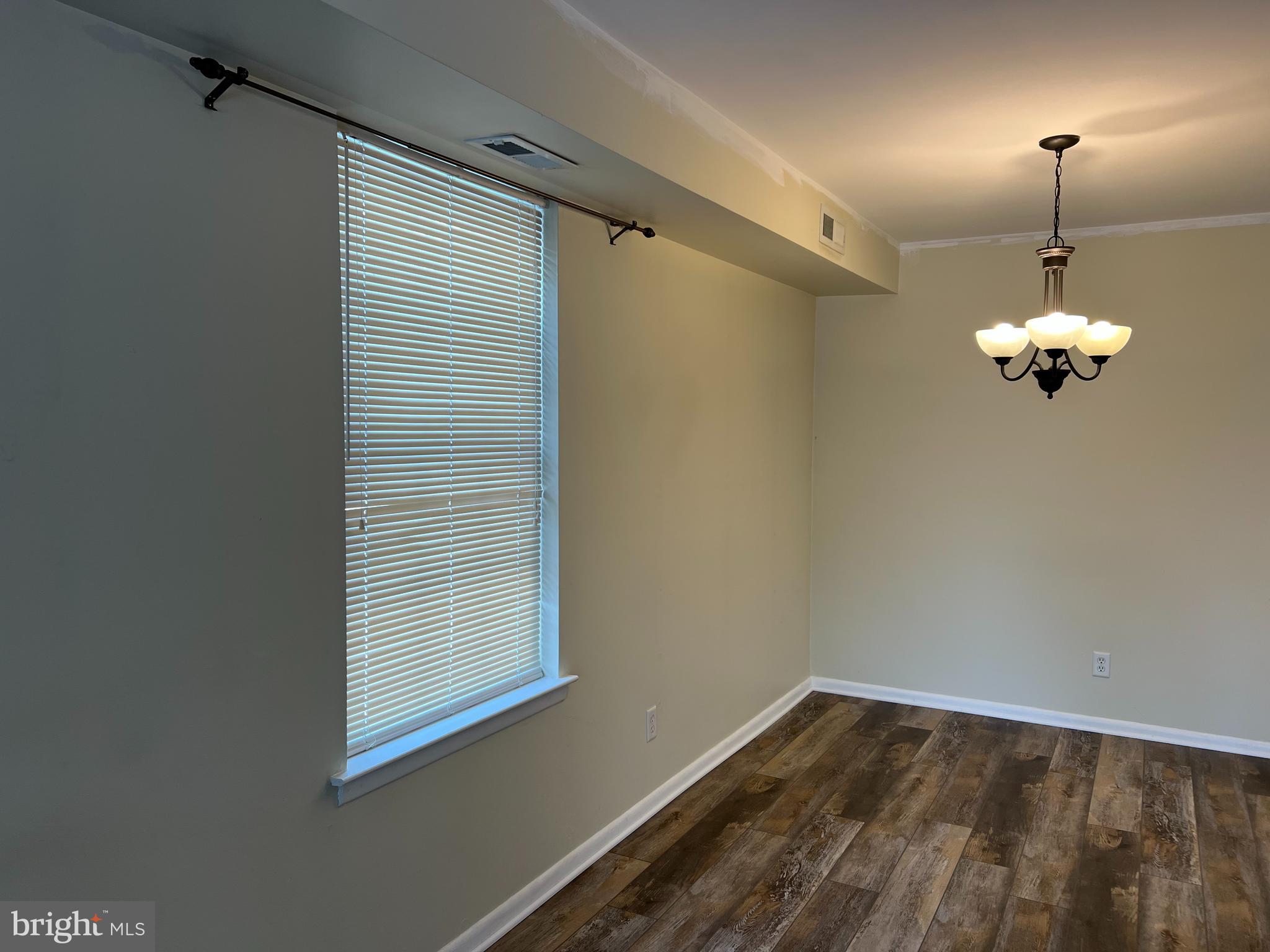 GLENHARDIE - Residential Lease