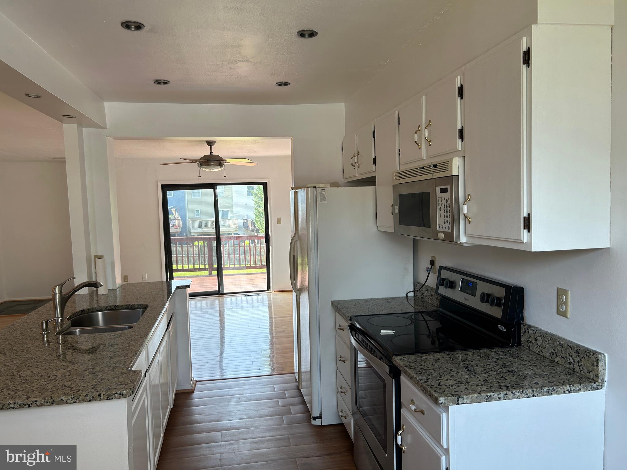 MARINE OAKS VILLAGE - Residential