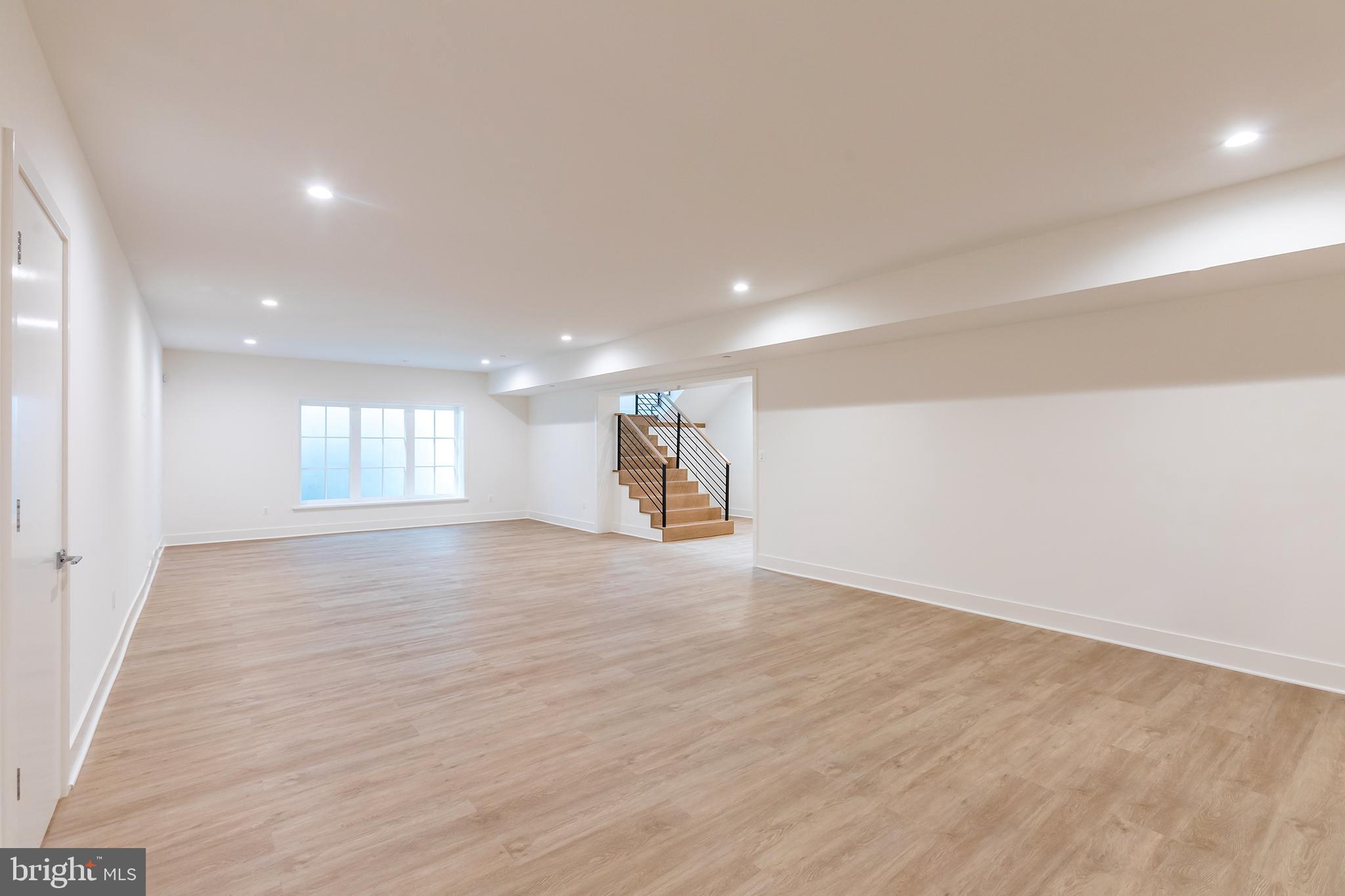 CHEVY CHASE TERRACE - Residential