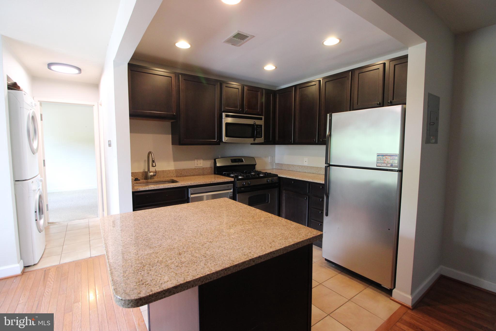1221 N QUINN STREET 12