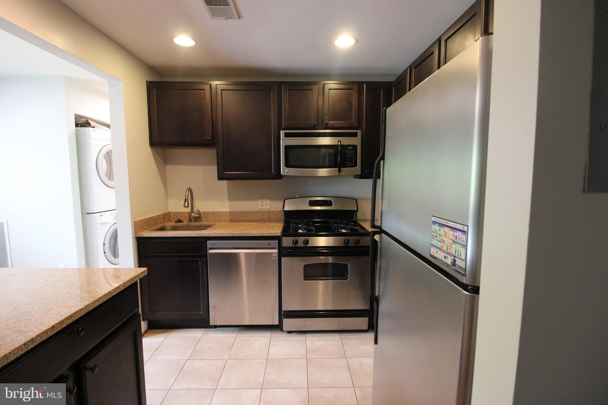 1221 N QUINN STREET 12