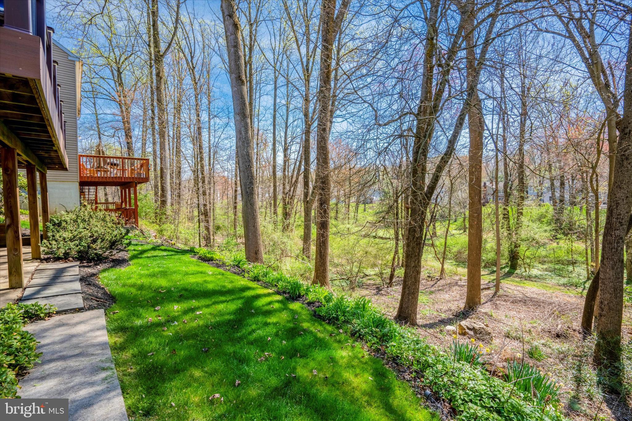 VICTORIA CROSSING - Residential