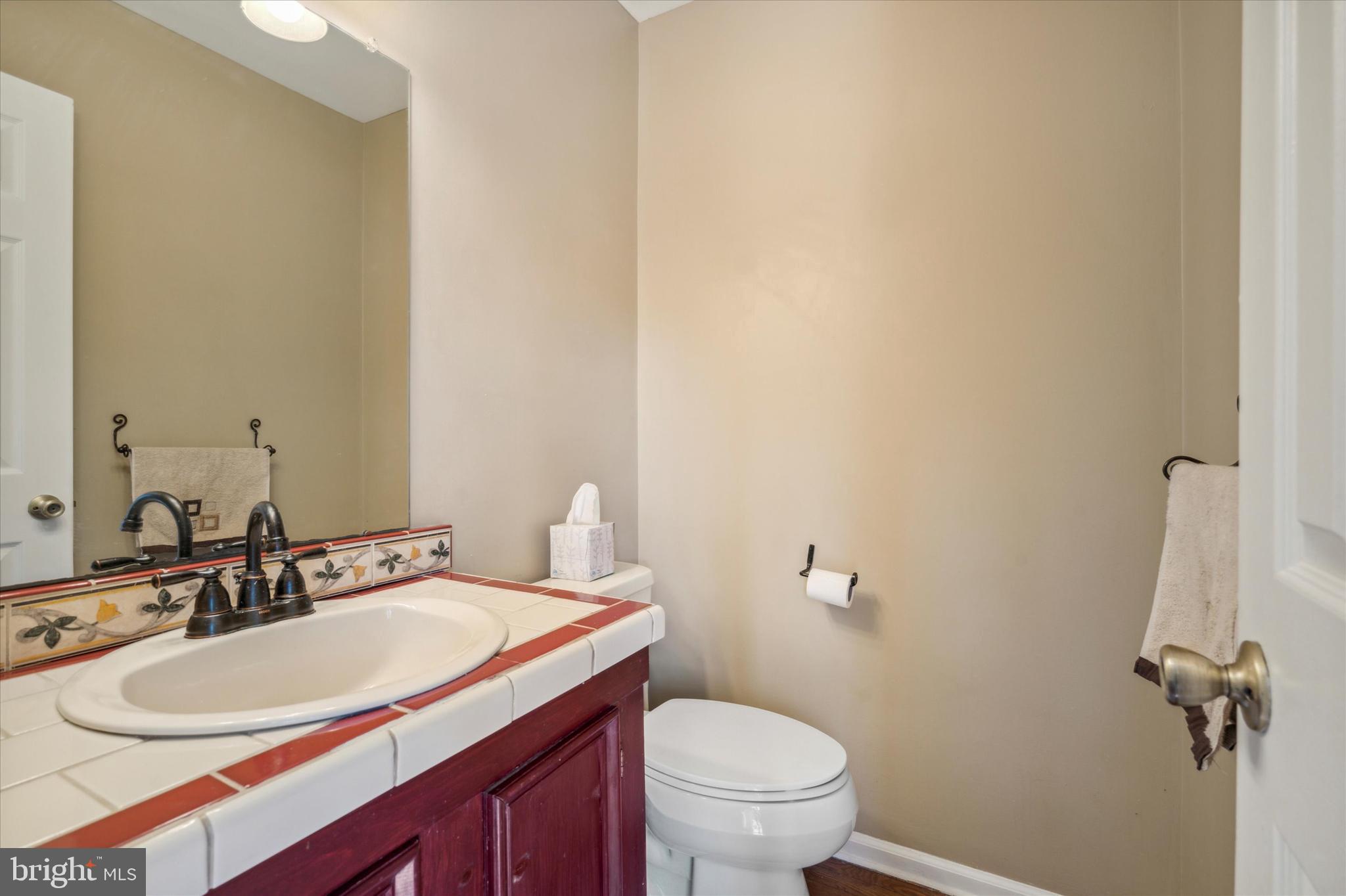 VICTORIA CROSSING - Residential