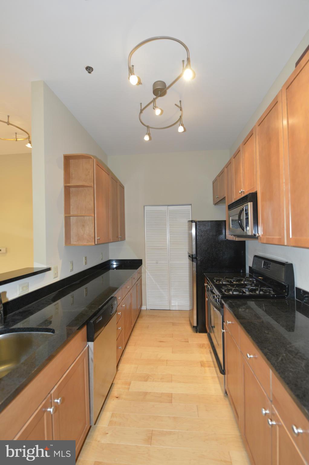 THE ROYALTON - Residential Lease