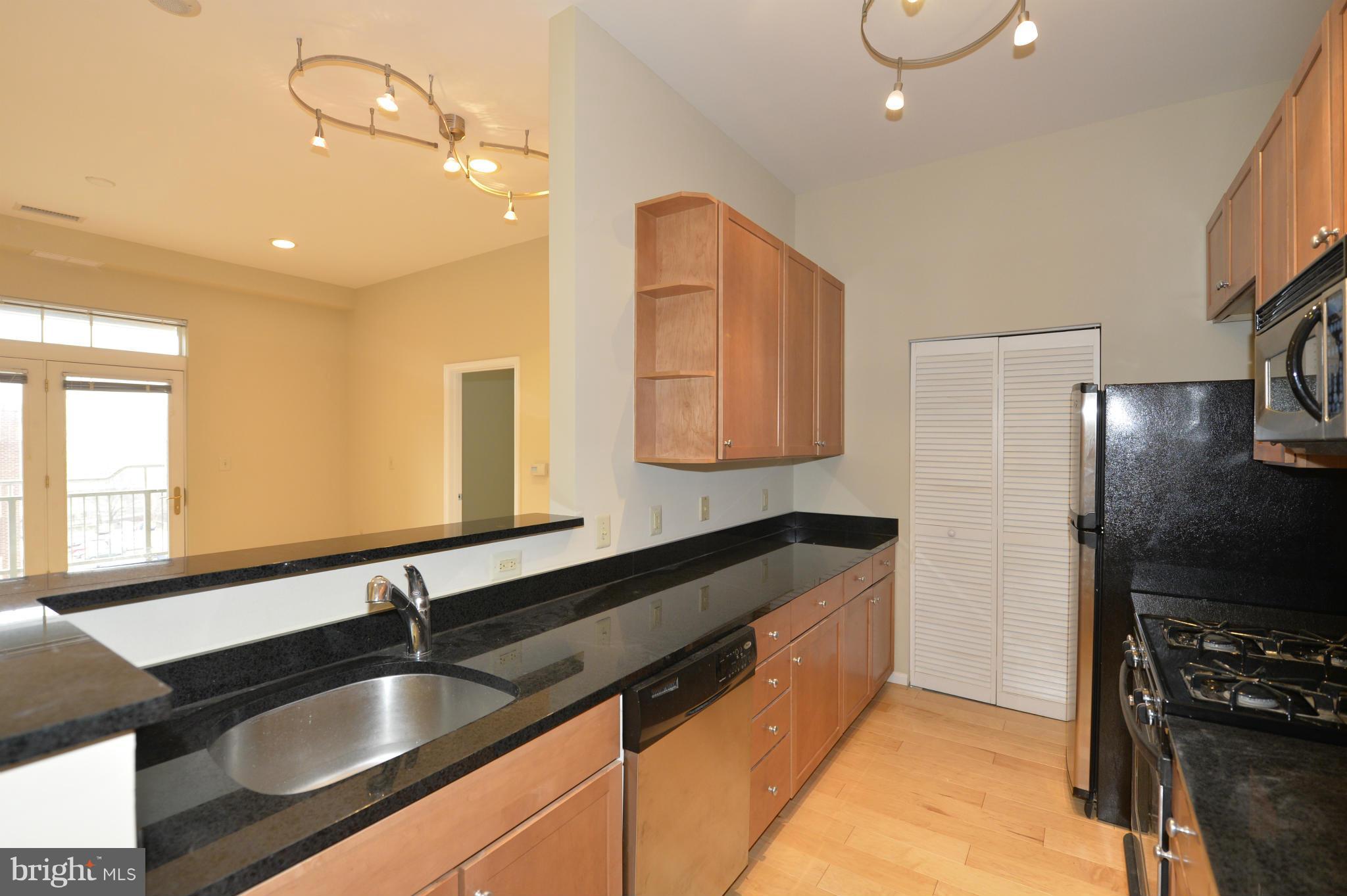 THE ROYALTON - Residential Lease