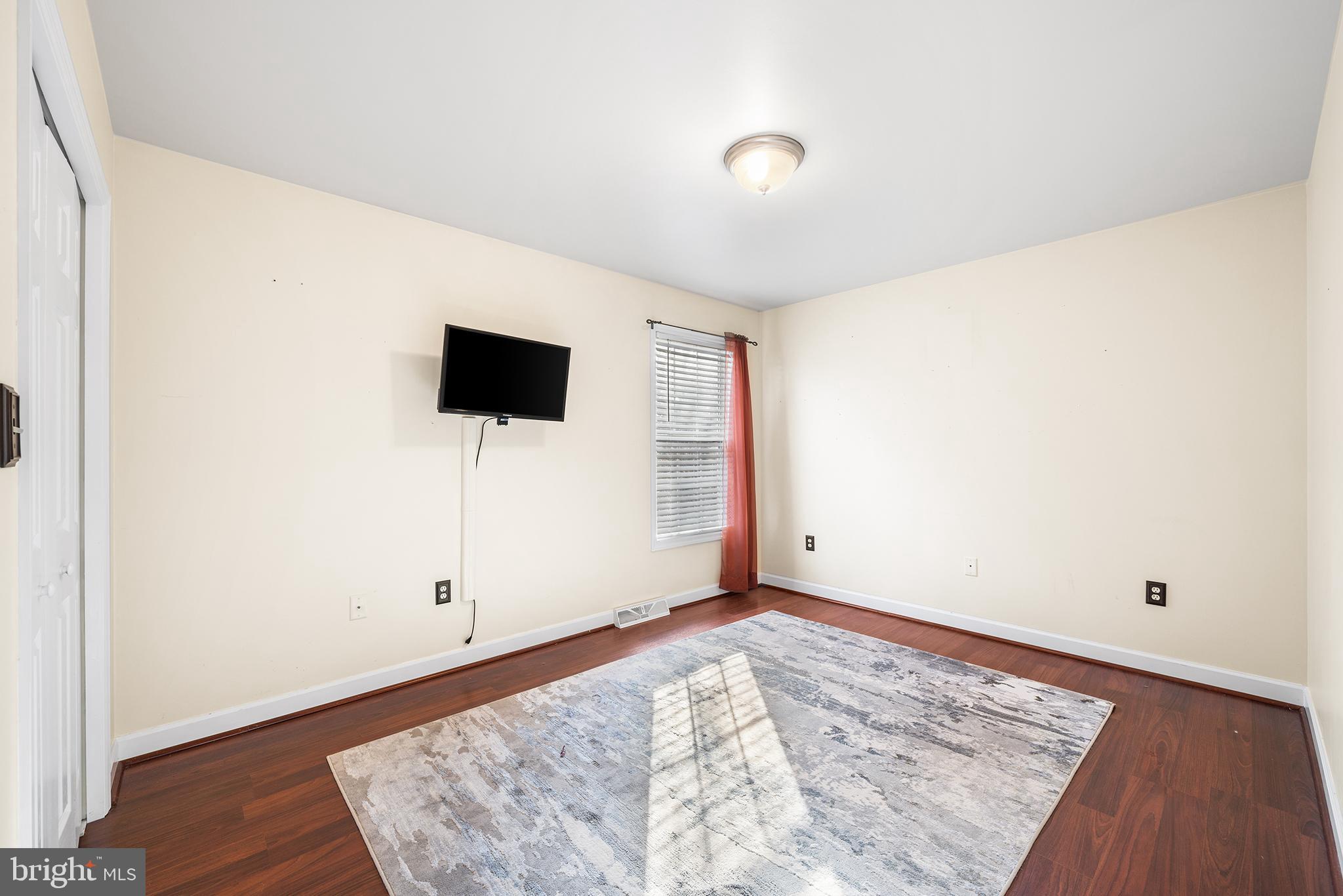 RIVERS POINTE - Residential Lease