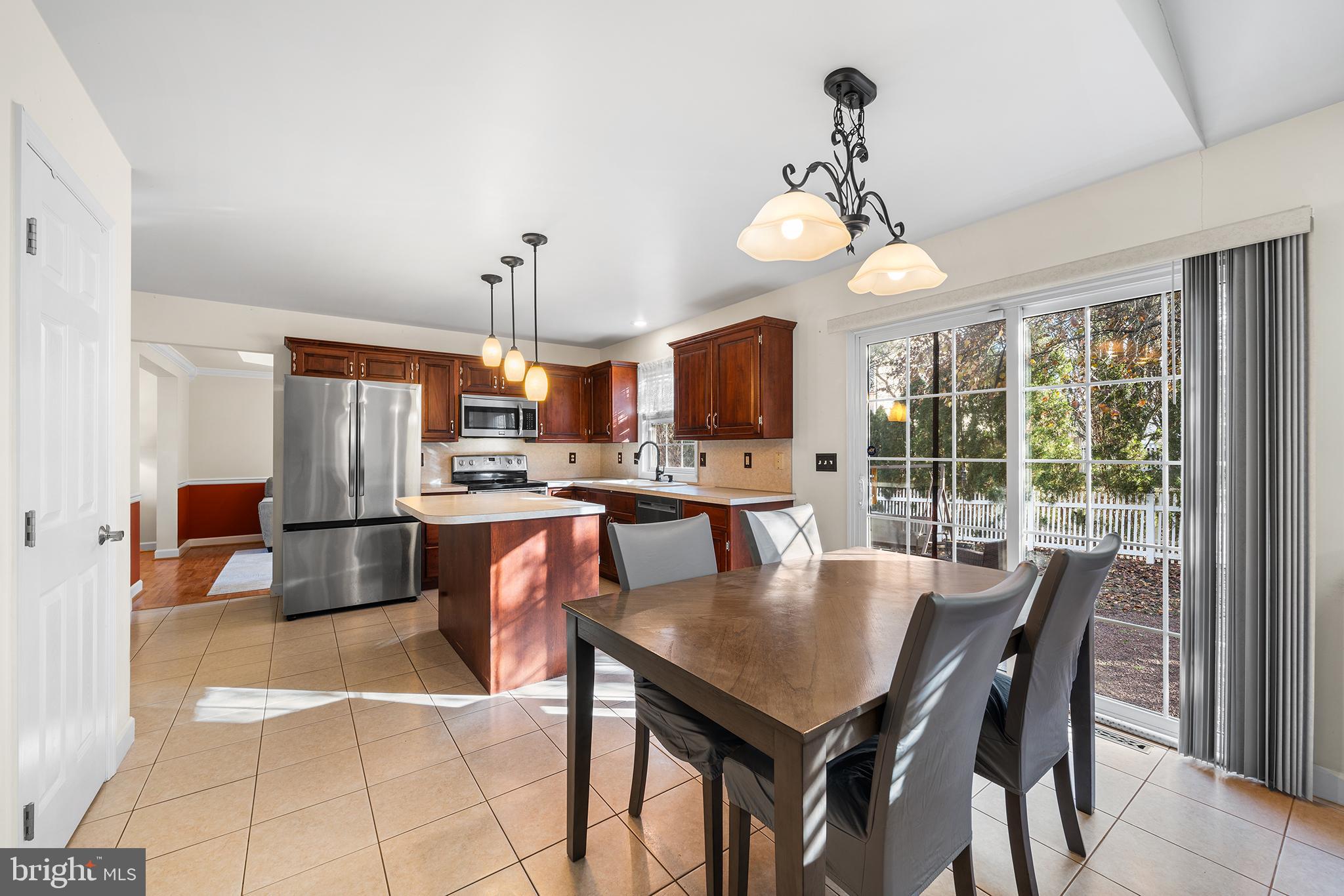 RIVERS POINTE - Residential Lease