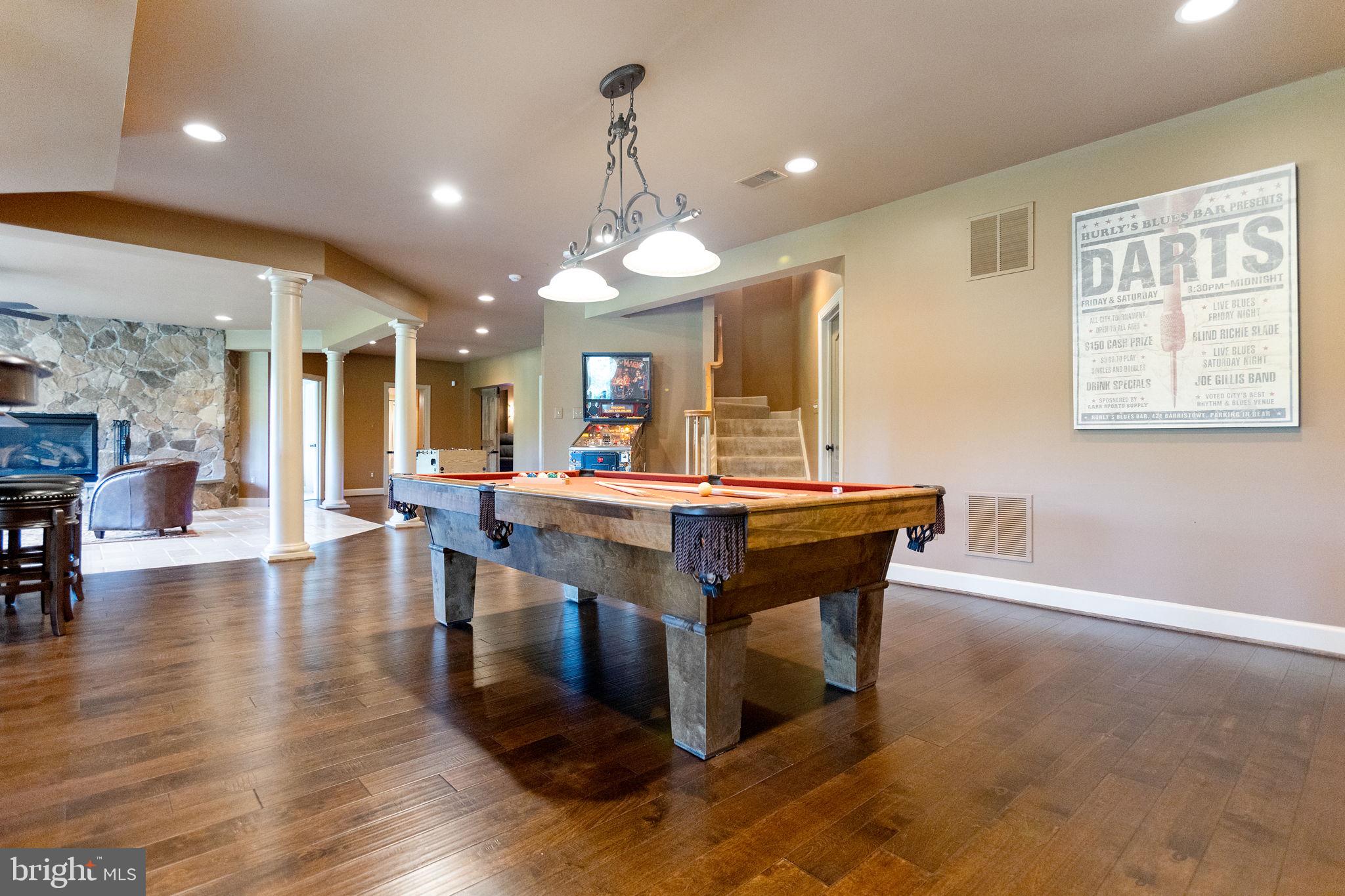 ASHBURN FARM - Residential