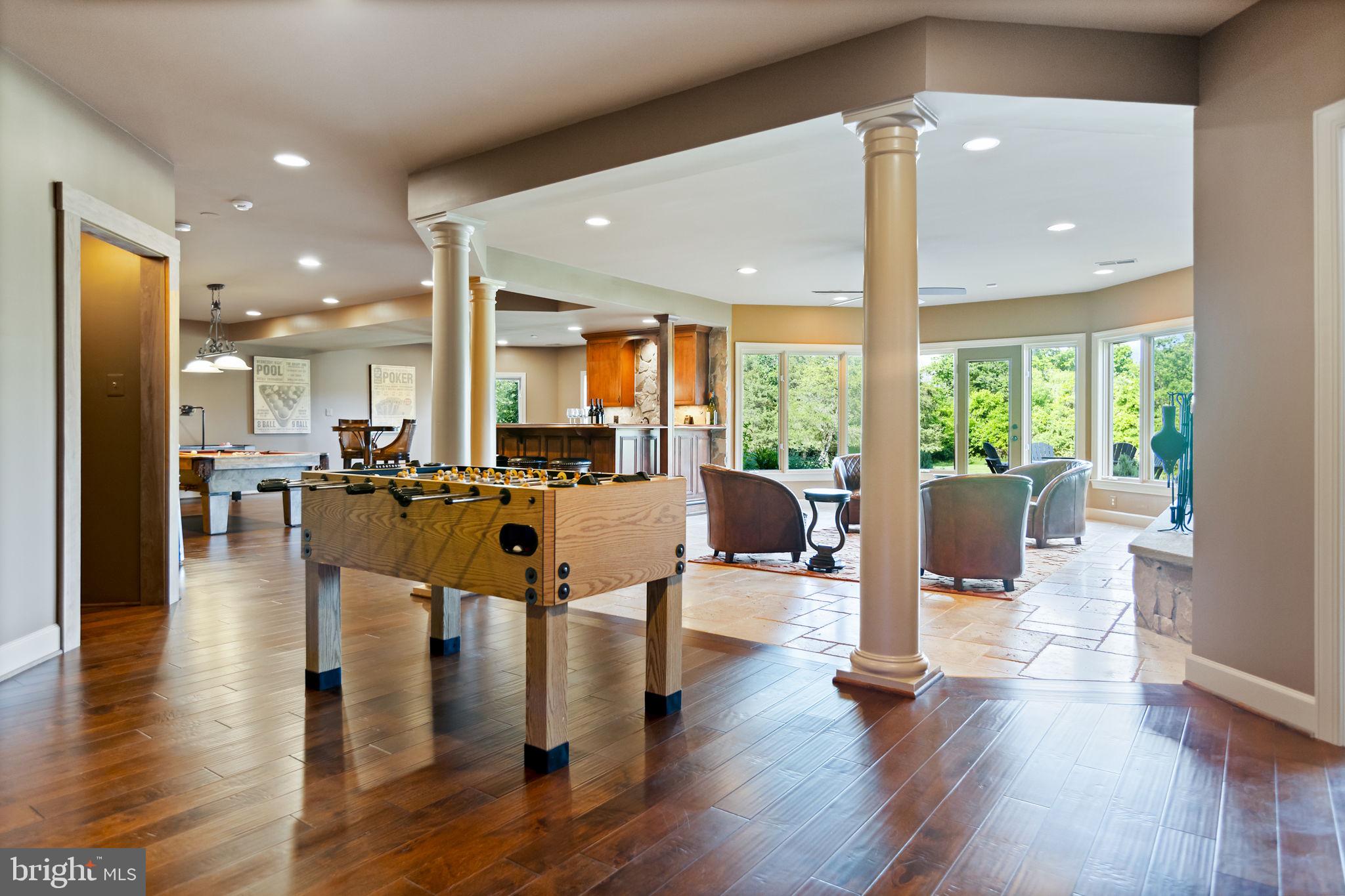 ASHBURN FARM - Residential