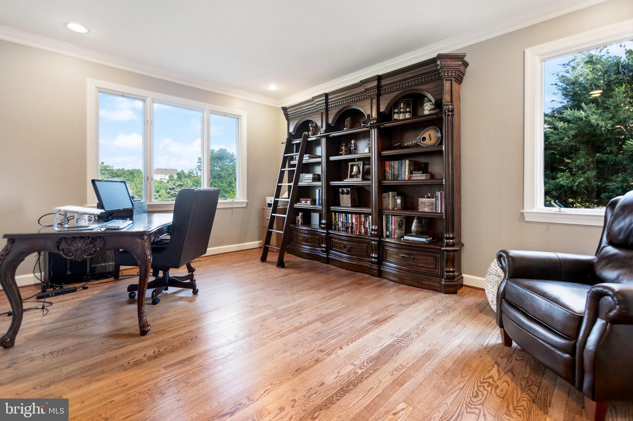 ASHBURN FARM - Residential