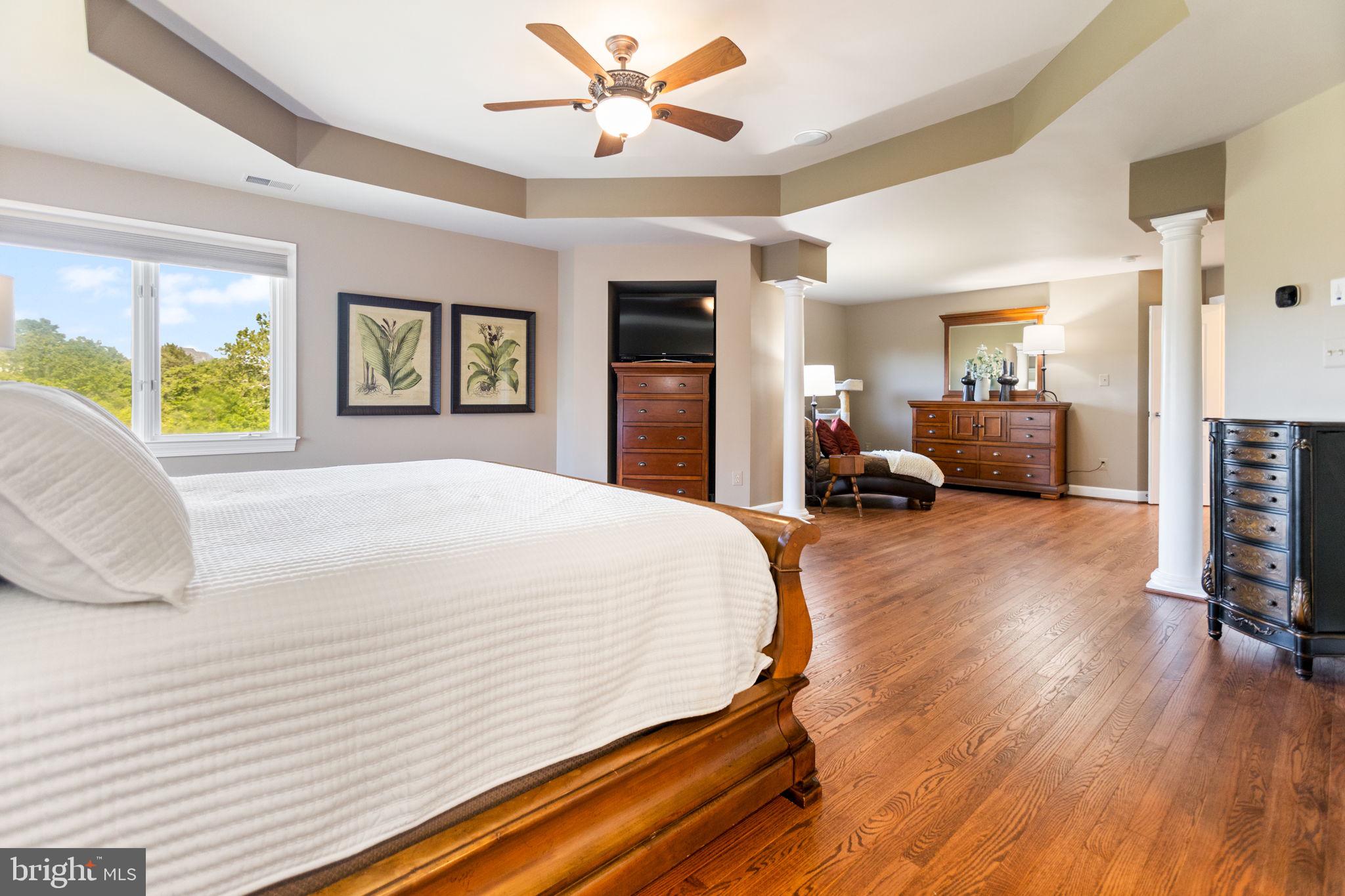 ASHBURN FARM - Residential