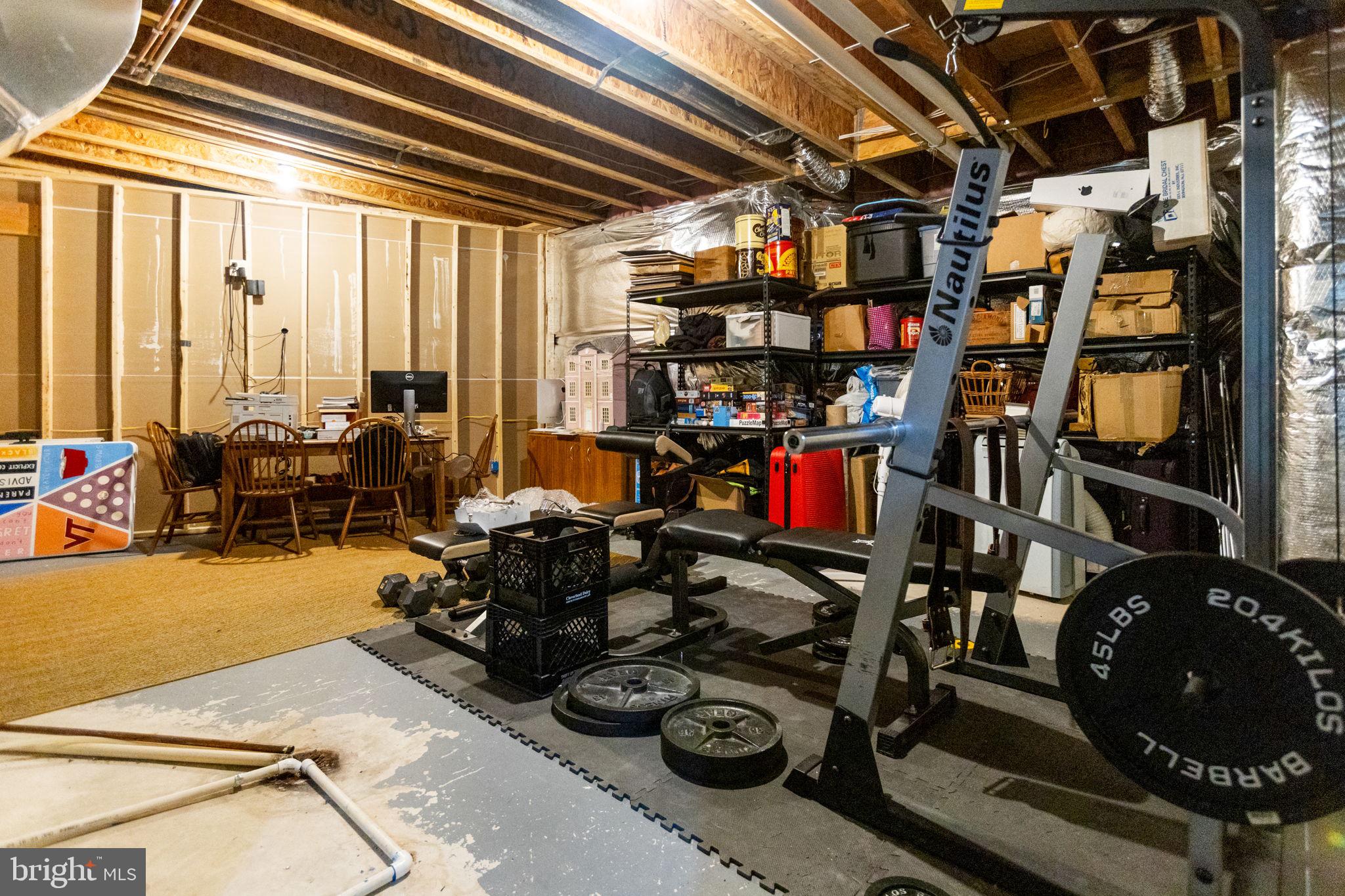 ASHBURN FARM - Residential