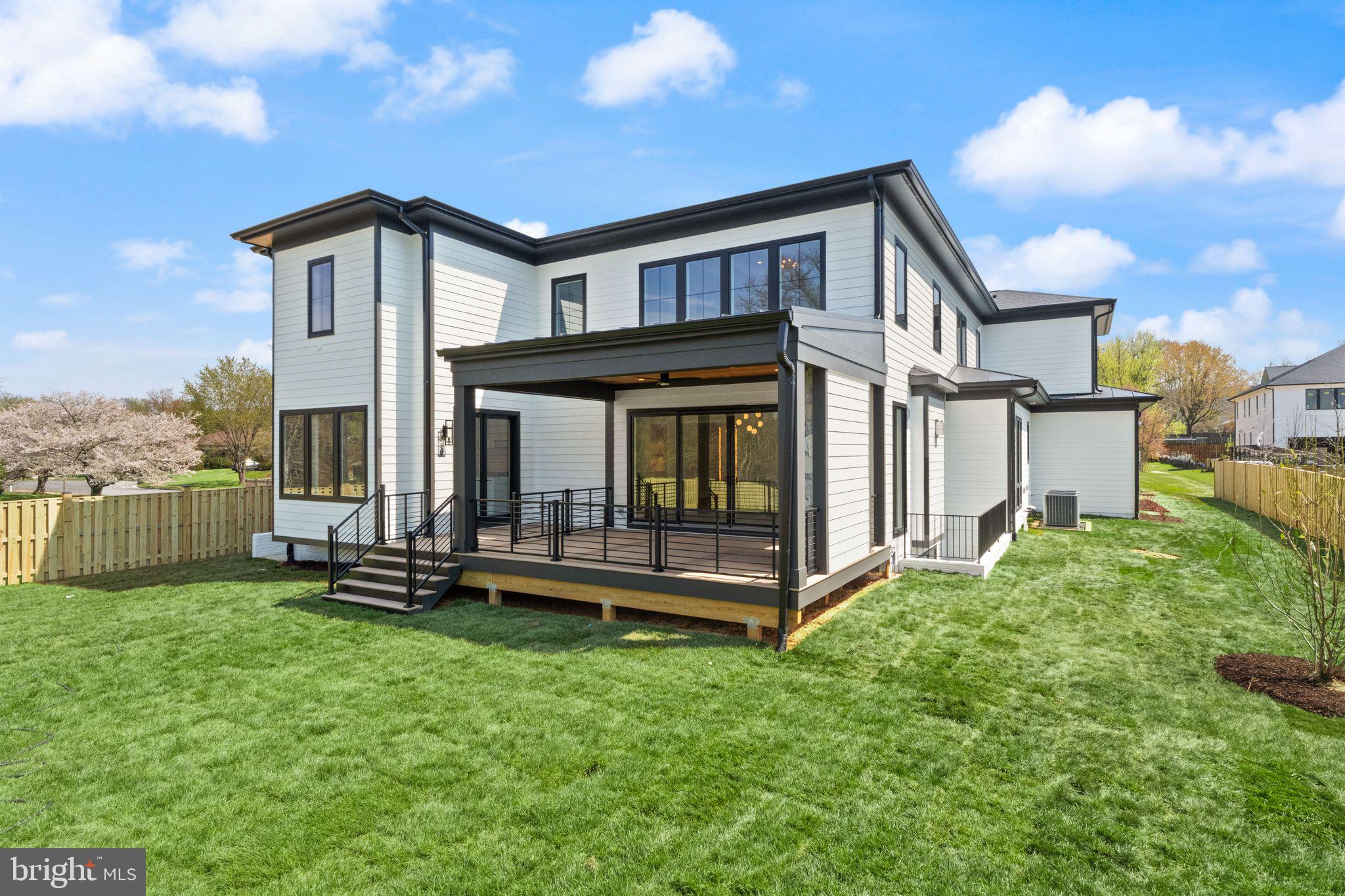 EL NIDO ESTATES - Residential