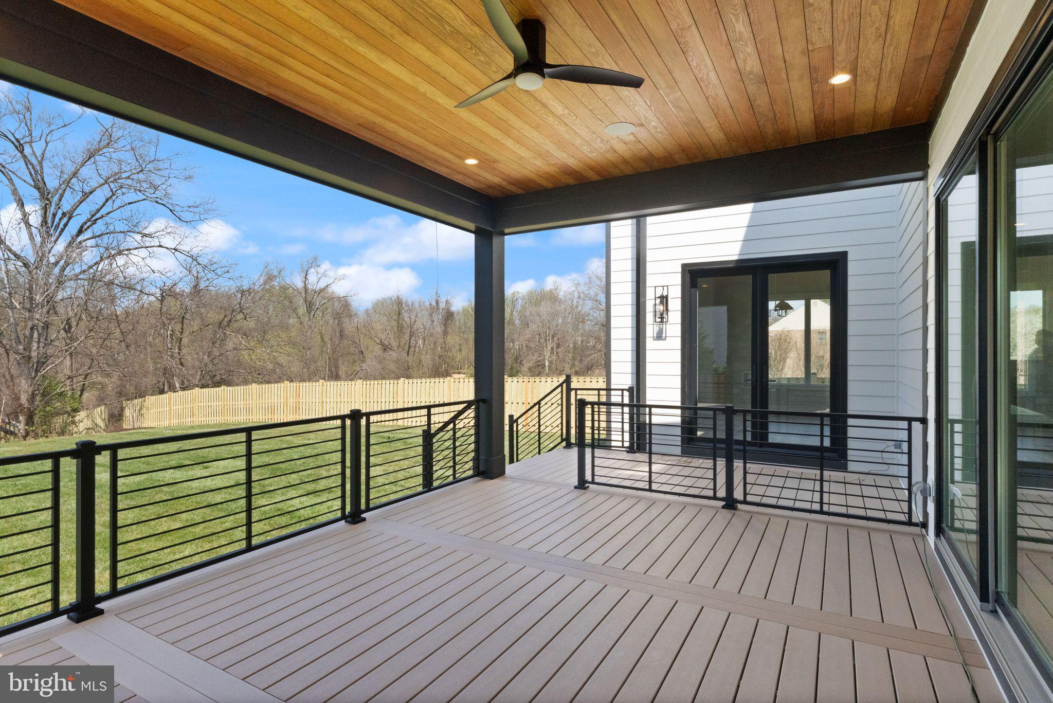 EL NIDO ESTATES - Residential