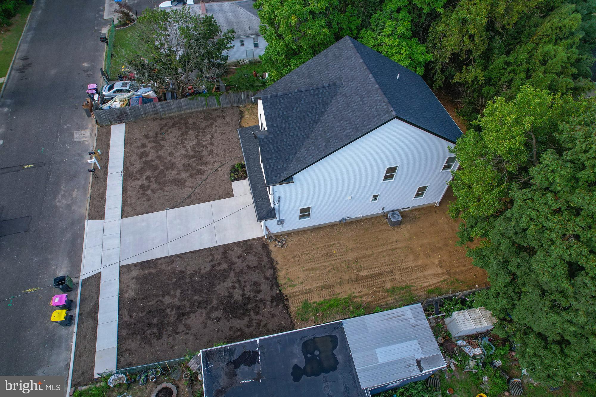 325 LARCH AVENUE