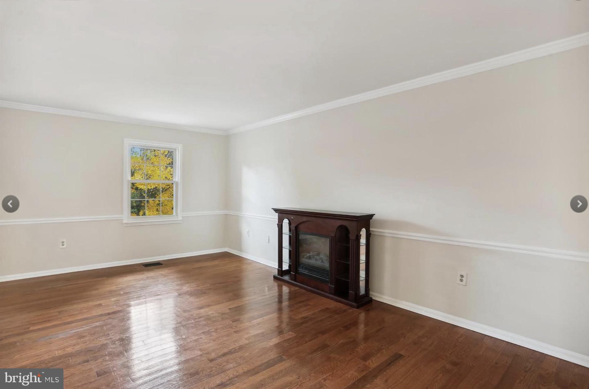 DIAMOND FARM - Residential Lease